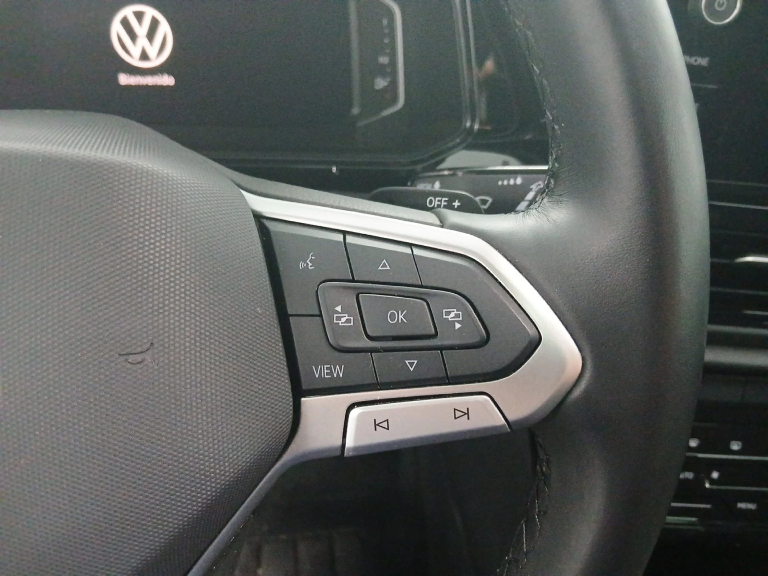 VOLKSWAGEN T ROC T ROC DARK LINE 1.5 TSI 110 KW (150 CV)  AUTOM TICO DSG 7 VEL. - Foto 9