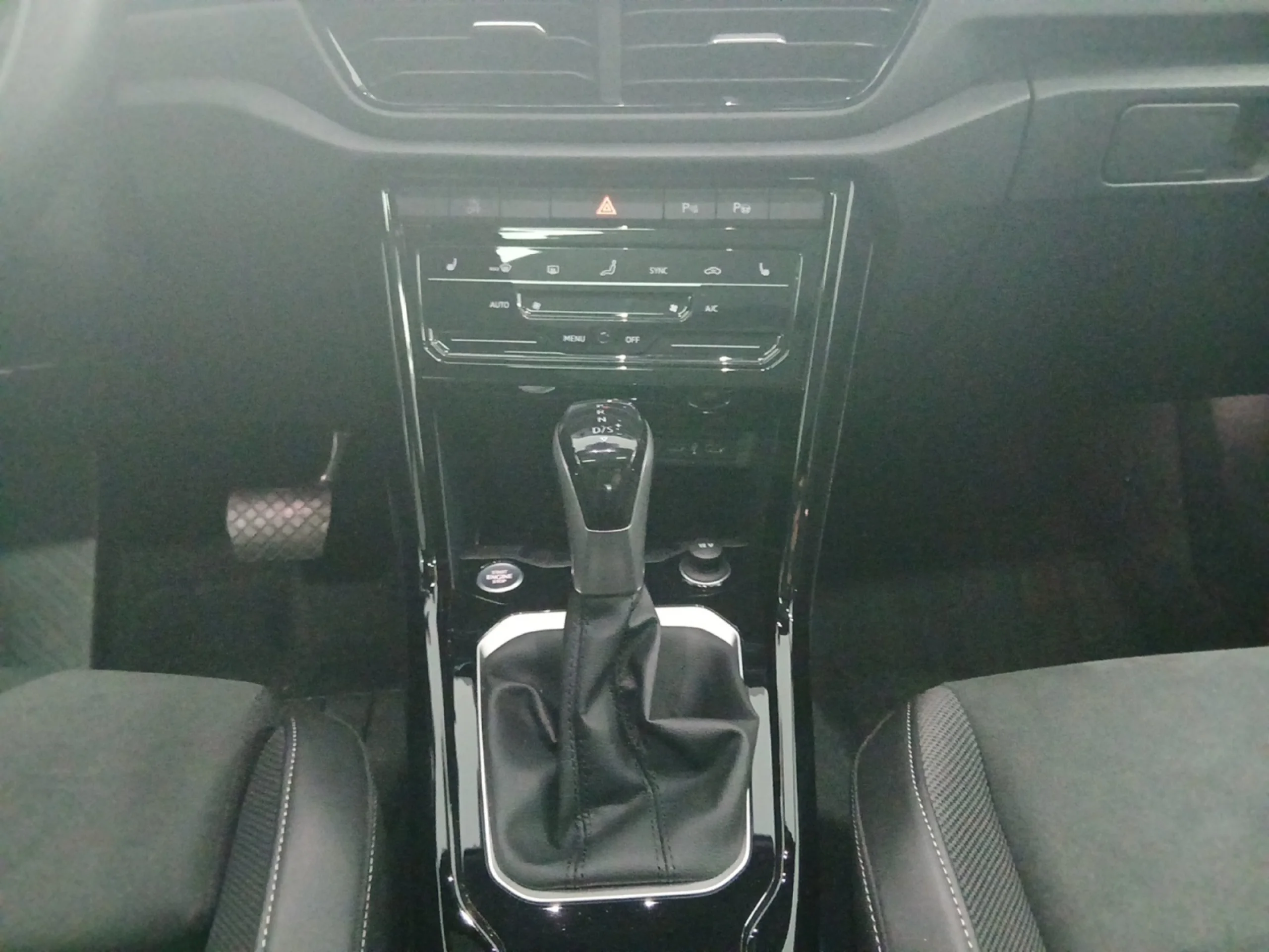 VOLKSWAGEN T ROC T ROC DARK LINE 1.5 TSI 110 KW (150 CV)  AUTOM TICO DSG 7 VEL. - Foto 20