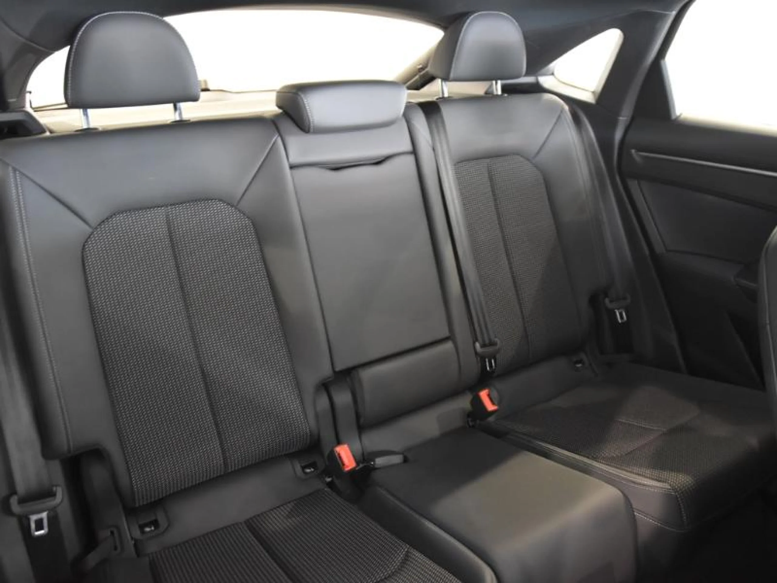 AUDI Q3 SPORTBACK 40 TDI 147KW S TRONIC QUATTRO BLACK LINE - Foto 6