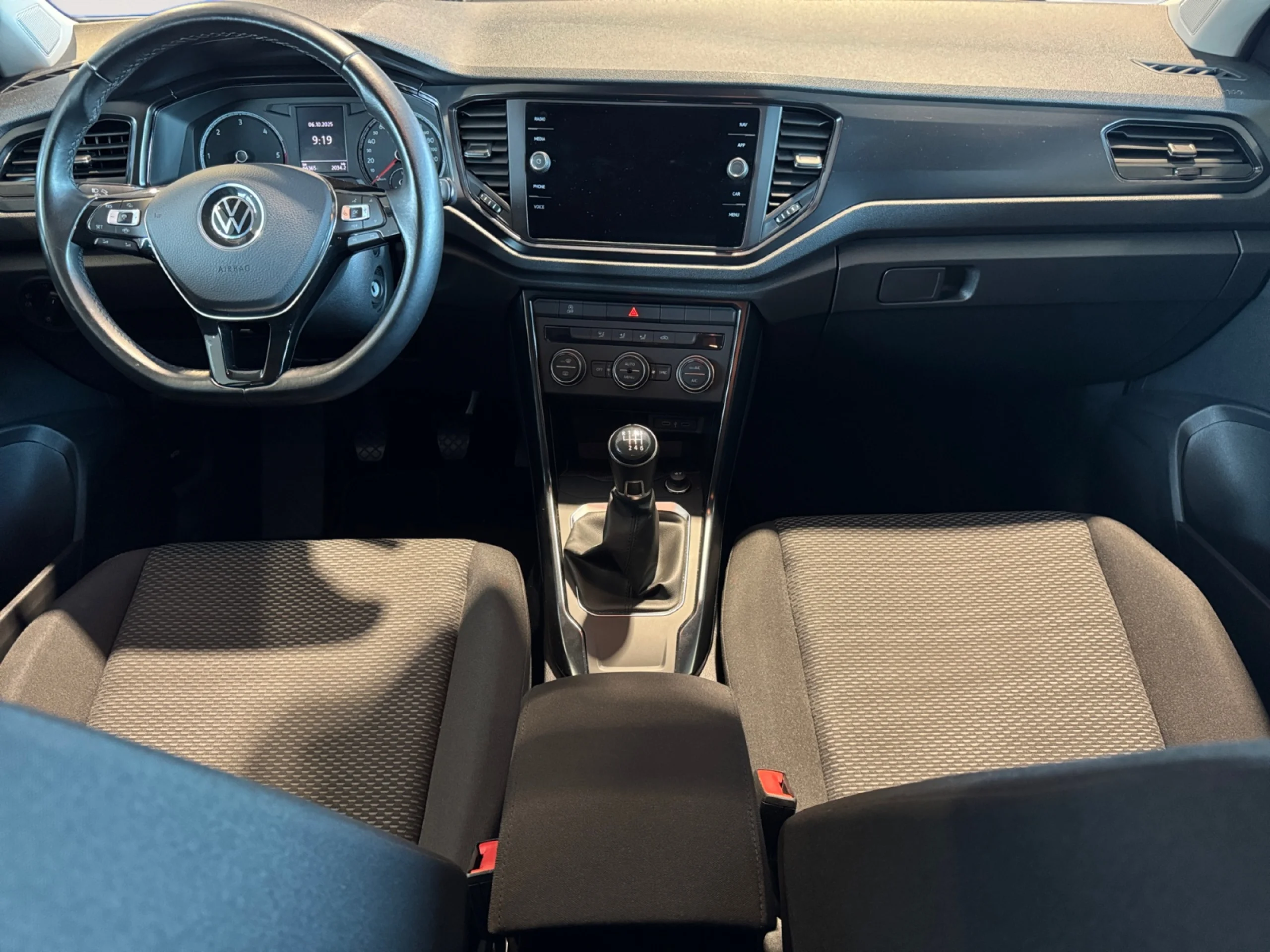 VOLKSWAGEN T ROC EDITION 2.0 TDI 85KW (115CV) - Foto 4