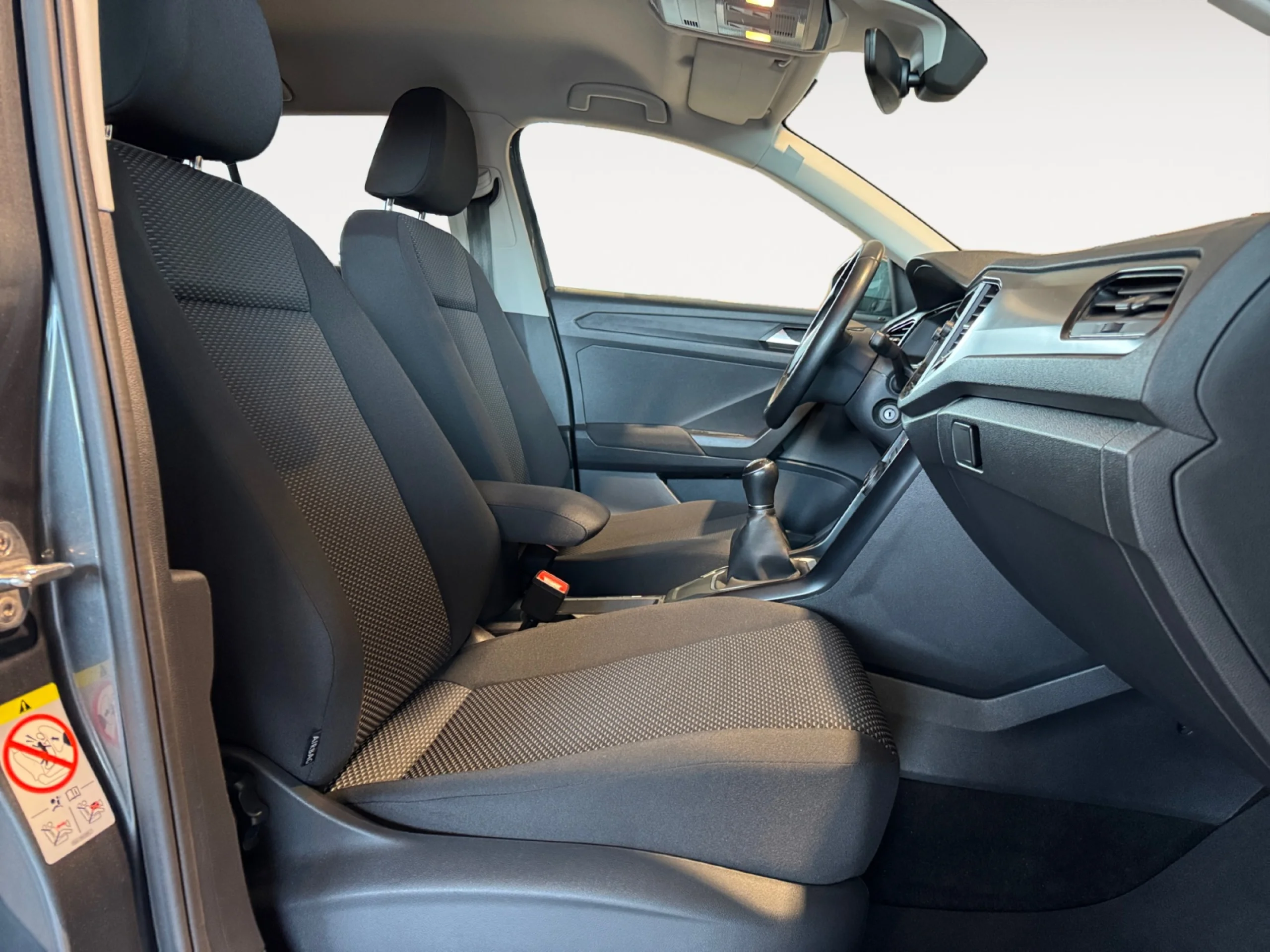 VOLKSWAGEN T ROC EDITION 2.0 TDI 85KW (115CV) - Foto 5