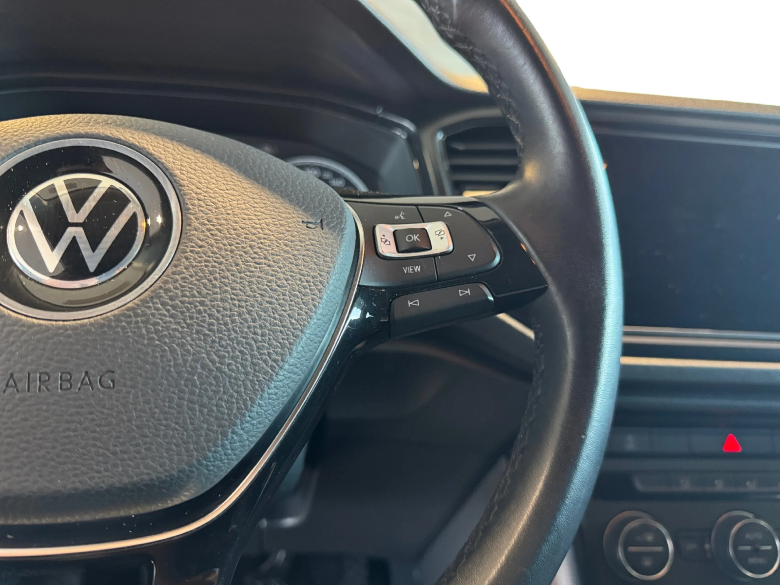 VOLKSWAGEN T ROC EDITION 2.0 TDI 85KW (115CV) - Foto 10