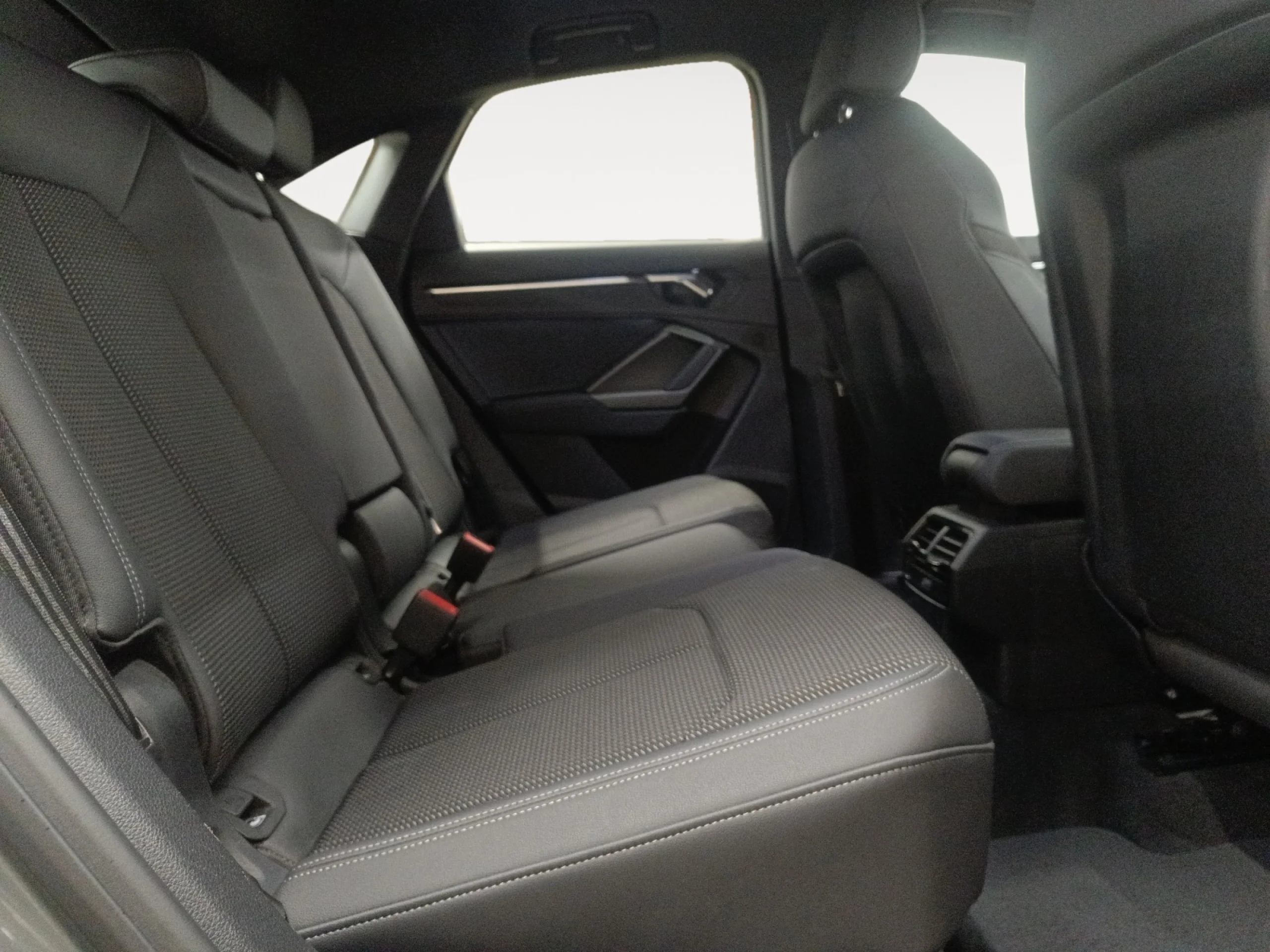 AUDI Q3 S LINE 35 TDI 110KW (150CV) S TRONIC - Foto 6