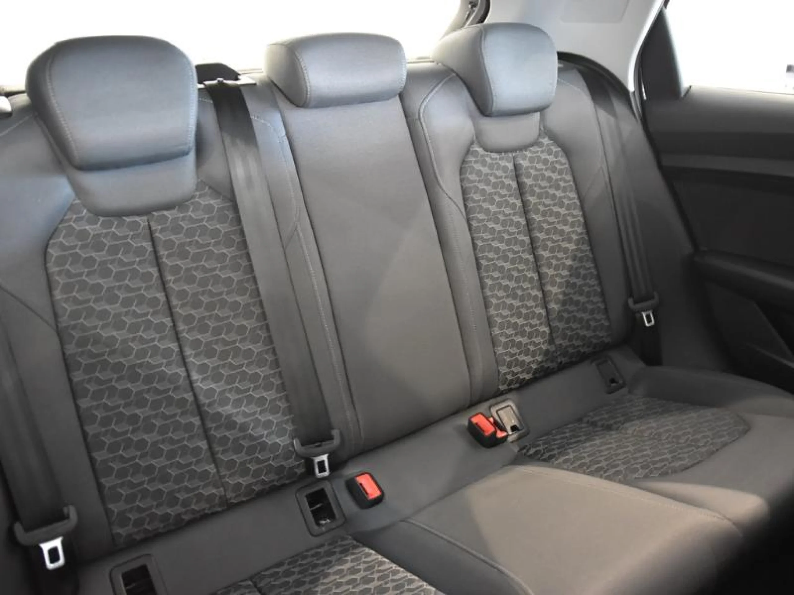 AUDI A1 SPORTBACK ADRENALIN 30 TFSI 81KW S TRON - Foto 6