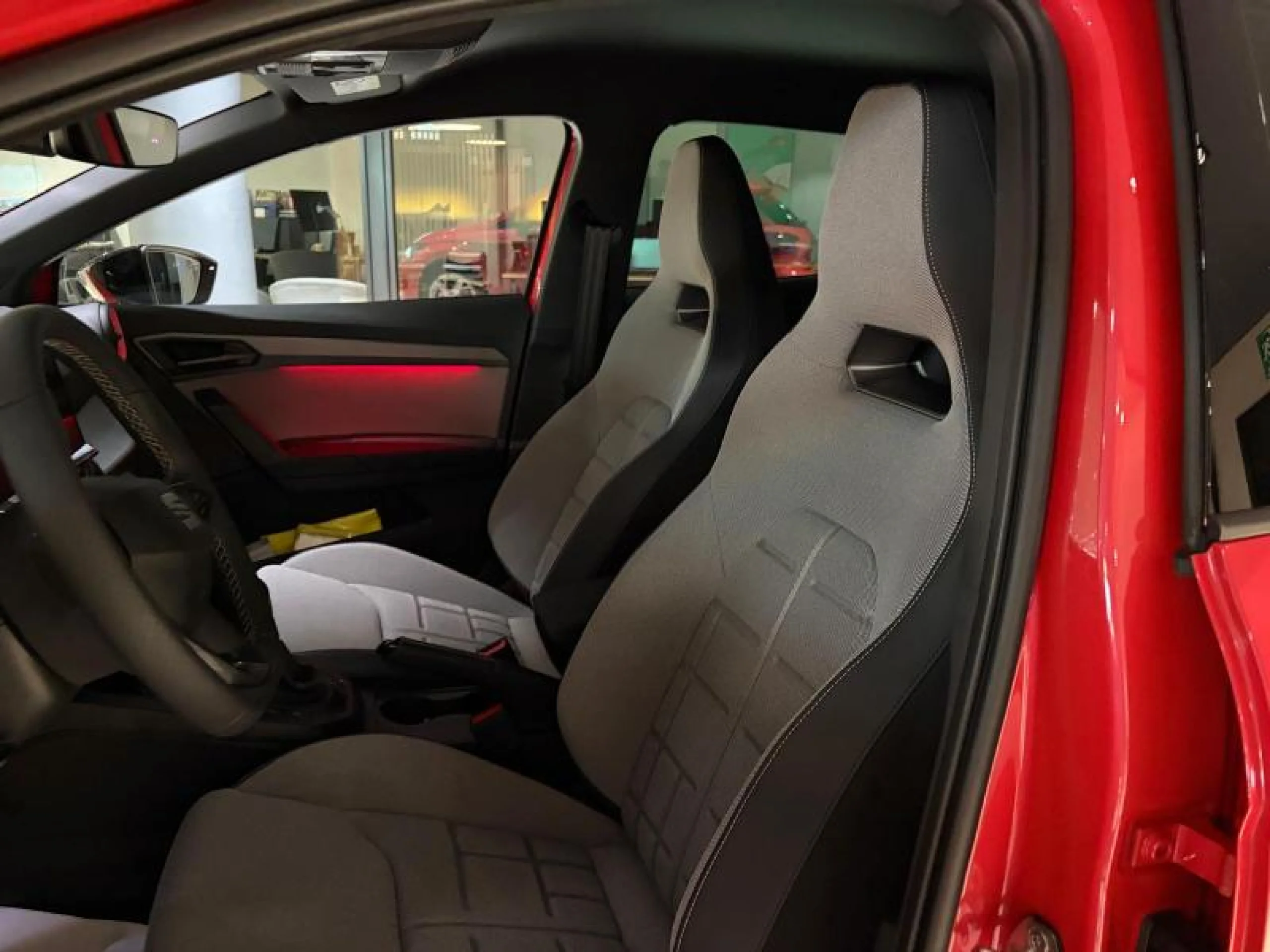 SEAT IBIZA 1.0 TSI 85KW (115CV) START&STOP FR+ - Foto 6