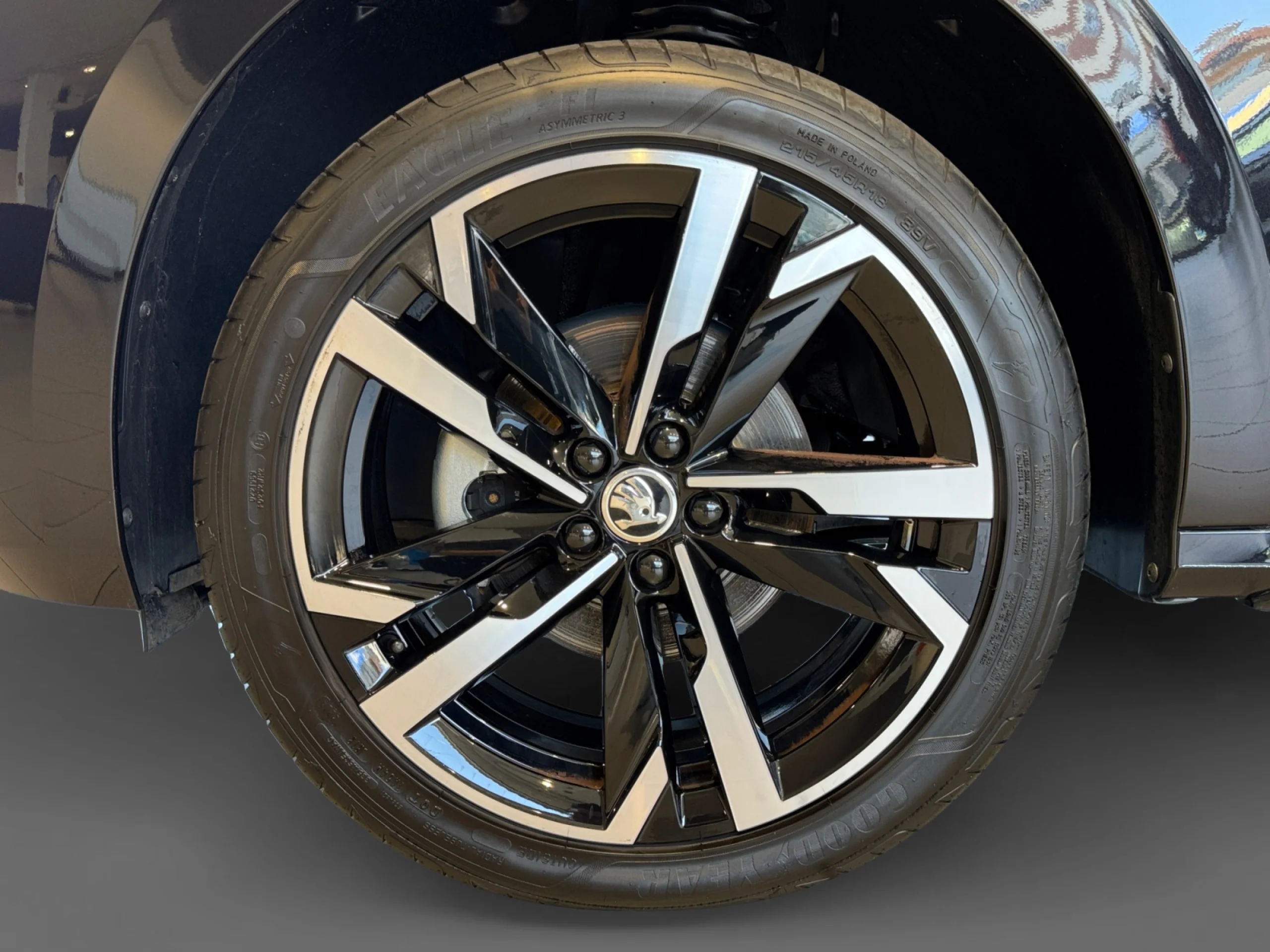 SKODA KAMIQ 1.0 TSI 85KW (115CV) DSG MONTE CARLO - Foto 8