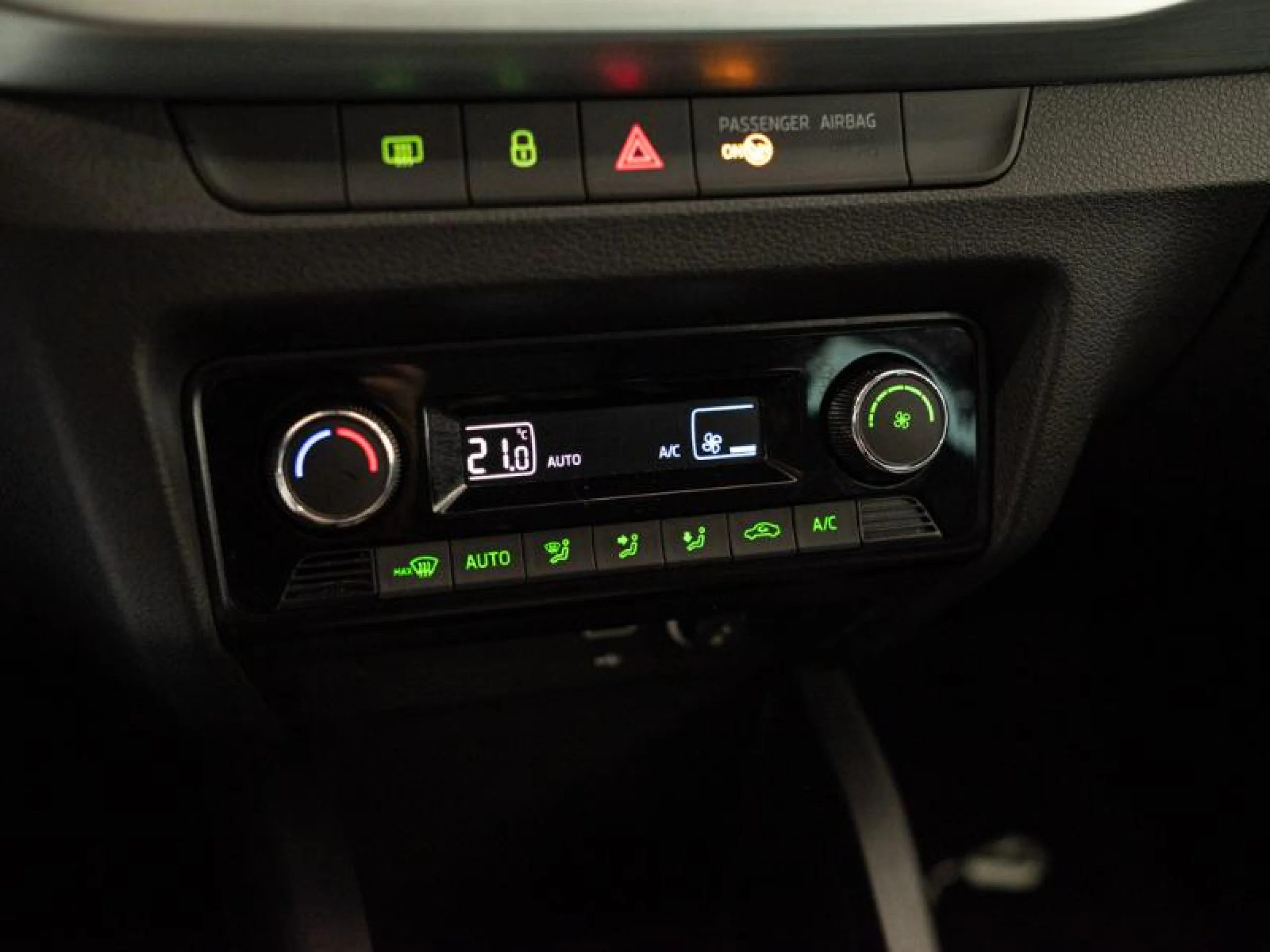 SKODA FABIA 1.0 TSI 70KW (95CV) AMBITION - Foto 13