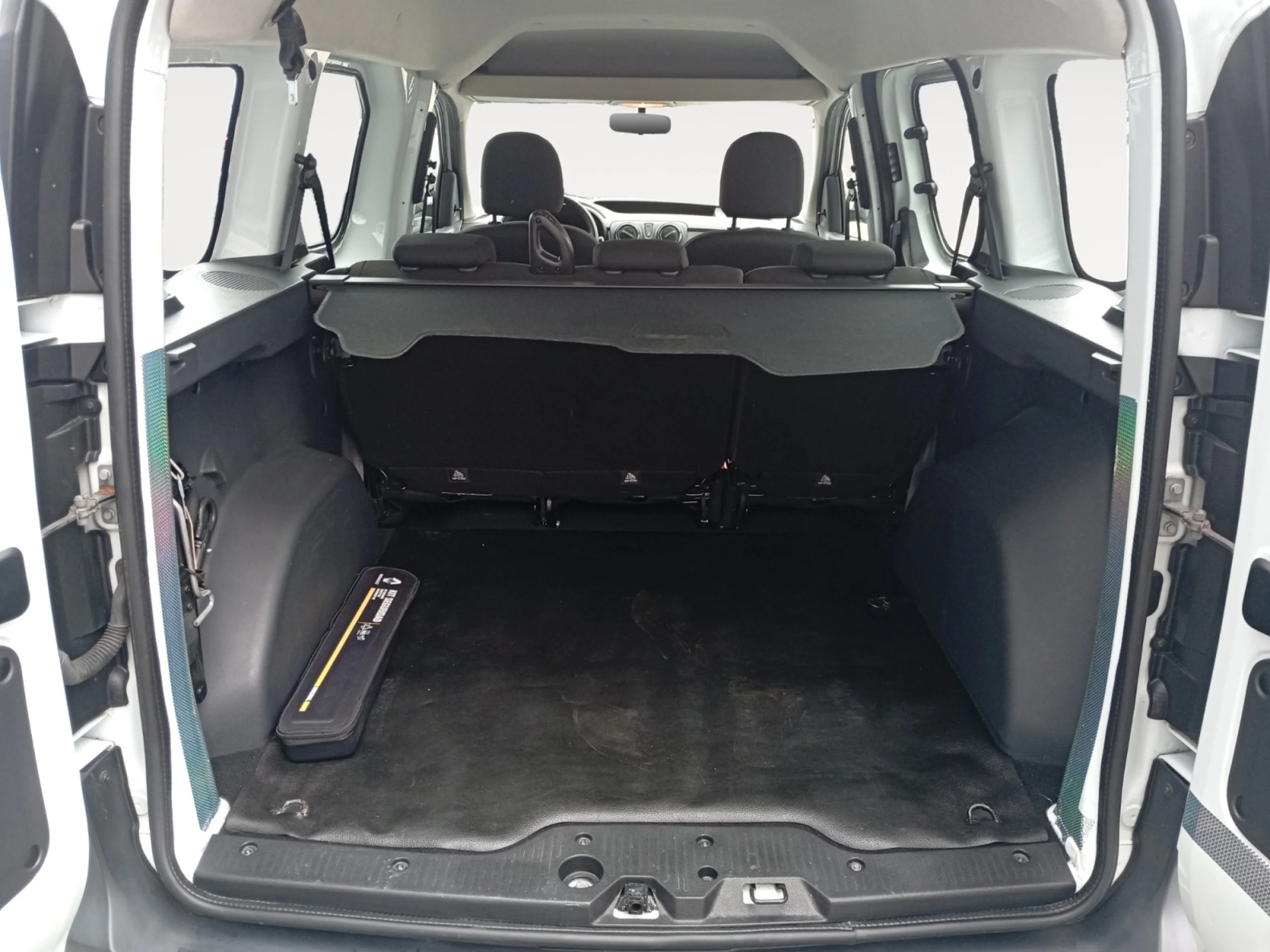 DACIA Dokker ESSENTIAL 1.3 TCE 75KW (100CV) GPF SS - Foto 7