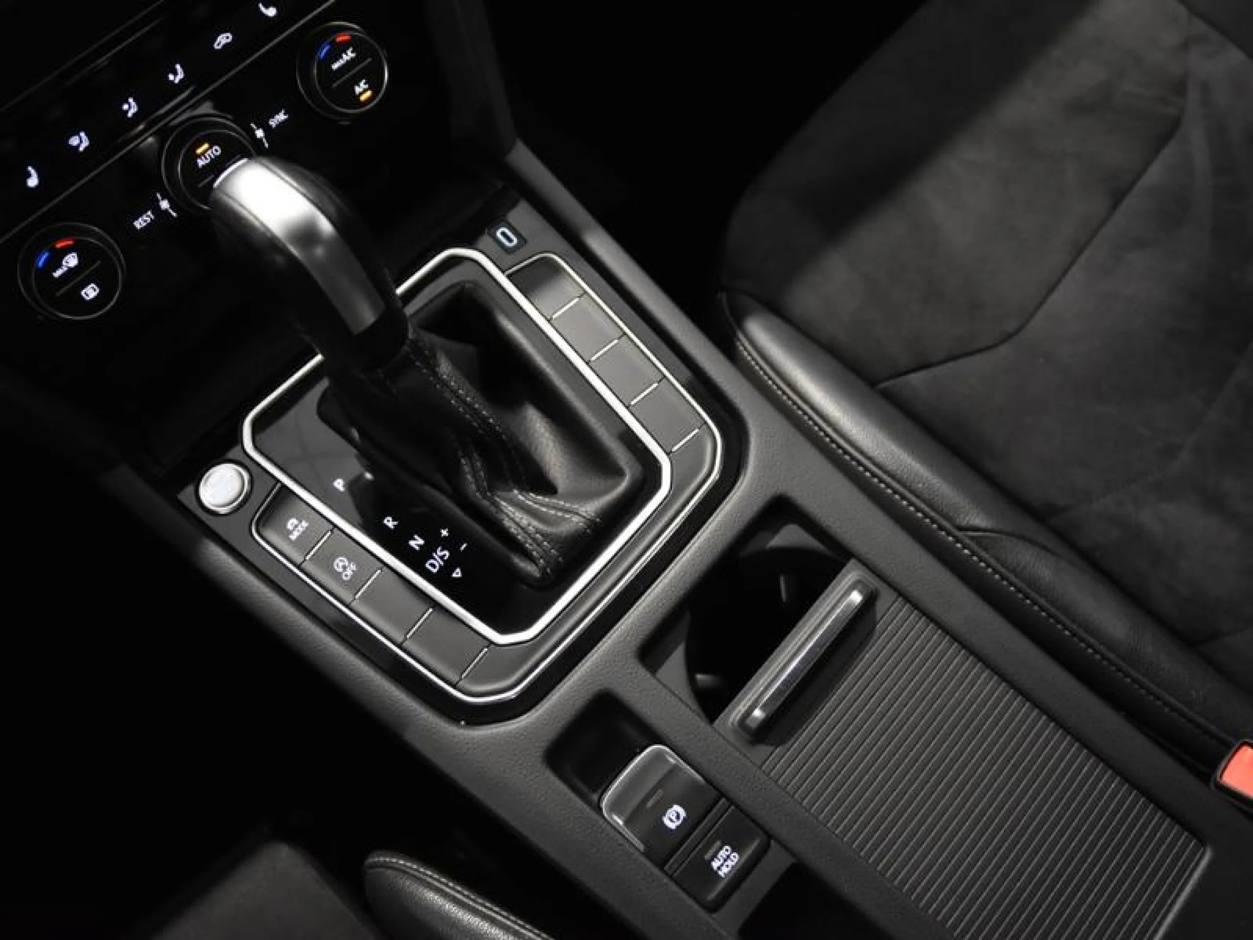 VOLKSWAGEN ARTEON R LINE 2.0 TDI 110KW (150CV) DSG - Foto 10