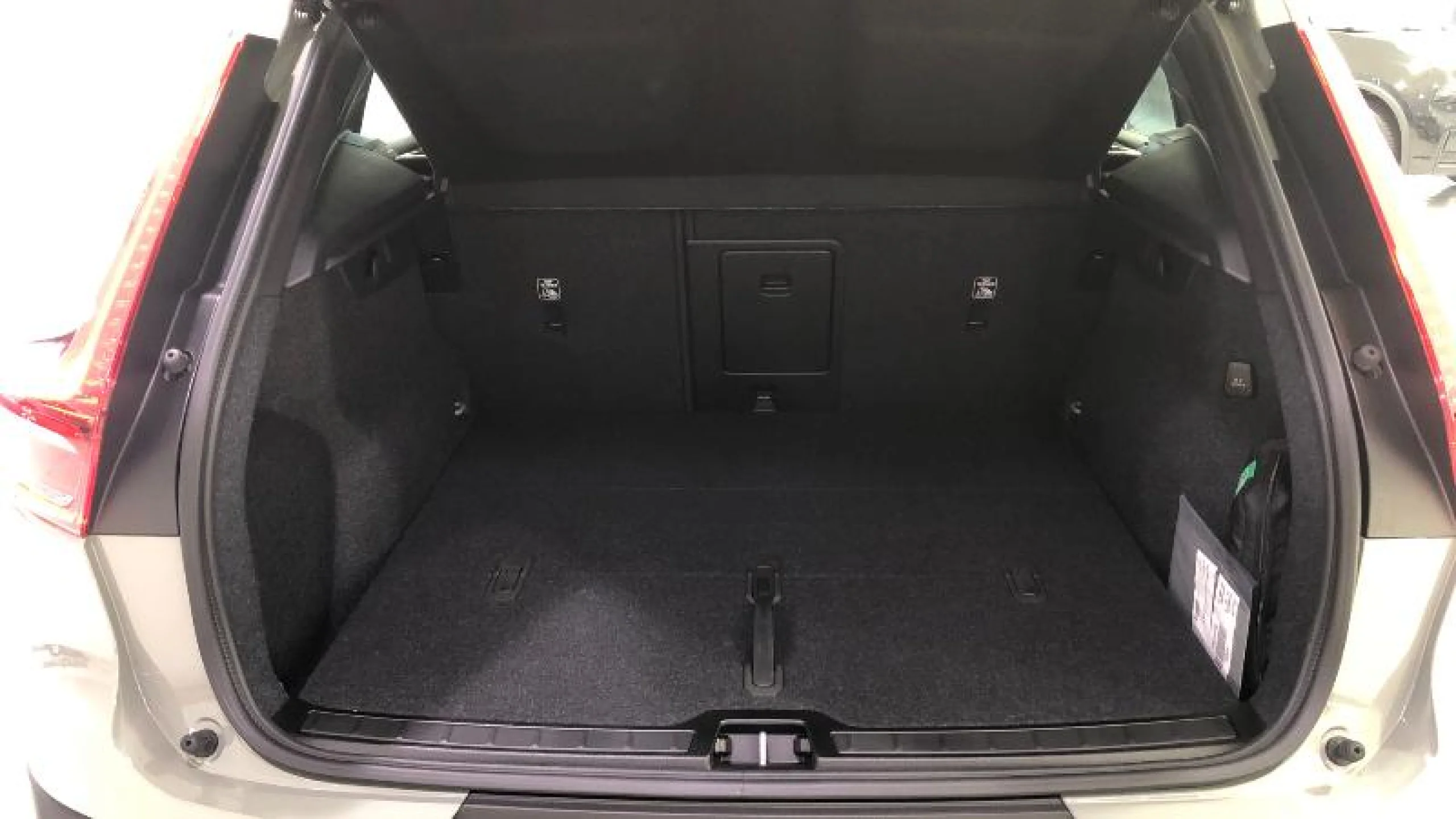 VOLVO XC40 2.0 B3 G CORE AUTO - Foto 12