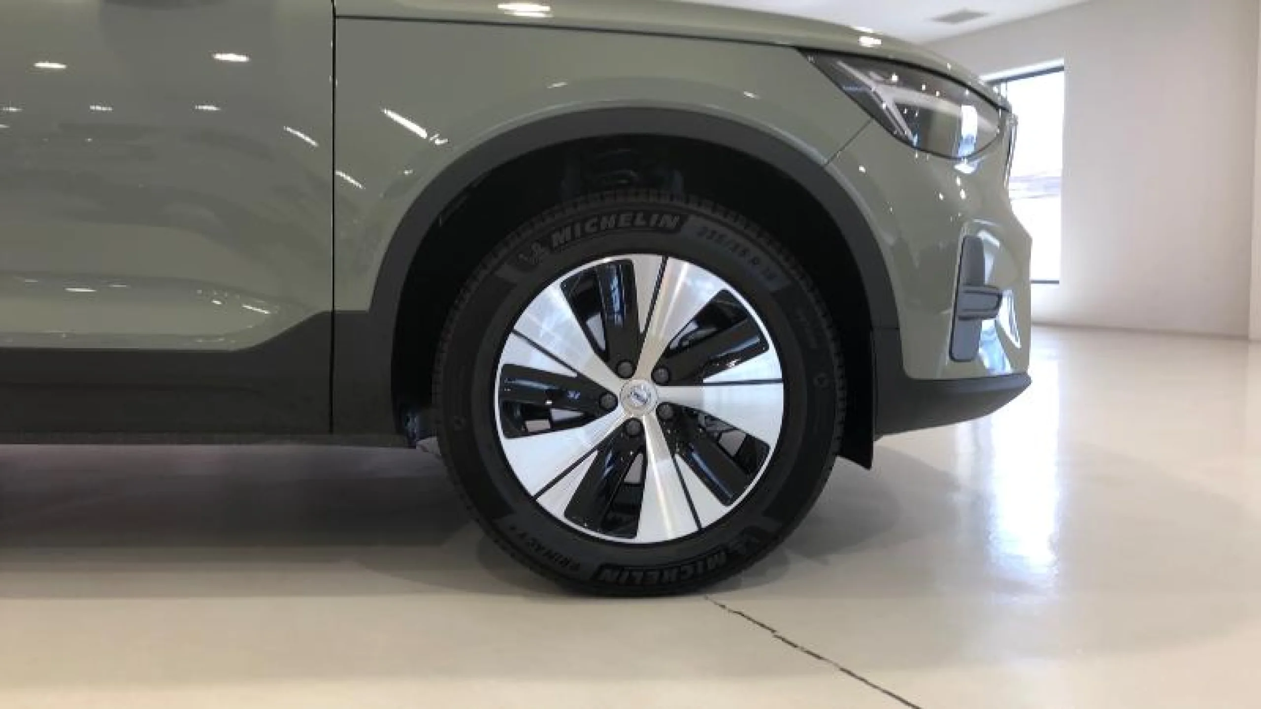 VOLVO XC40 2.0 B3 G CORE AUTO - Foto 16