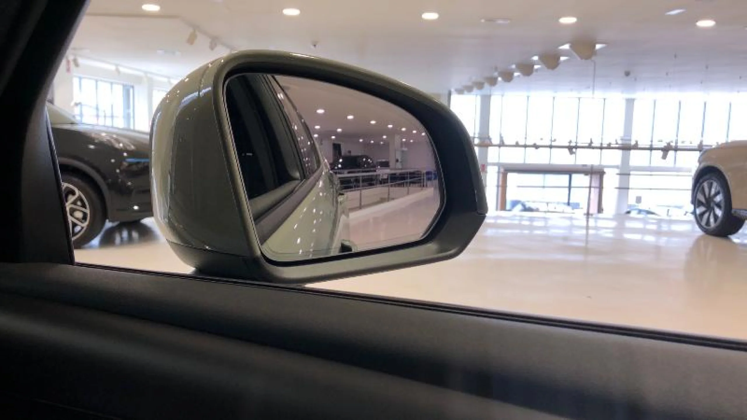 VOLVO XC40 2.0 B3 G CORE AUTO - Foto 20