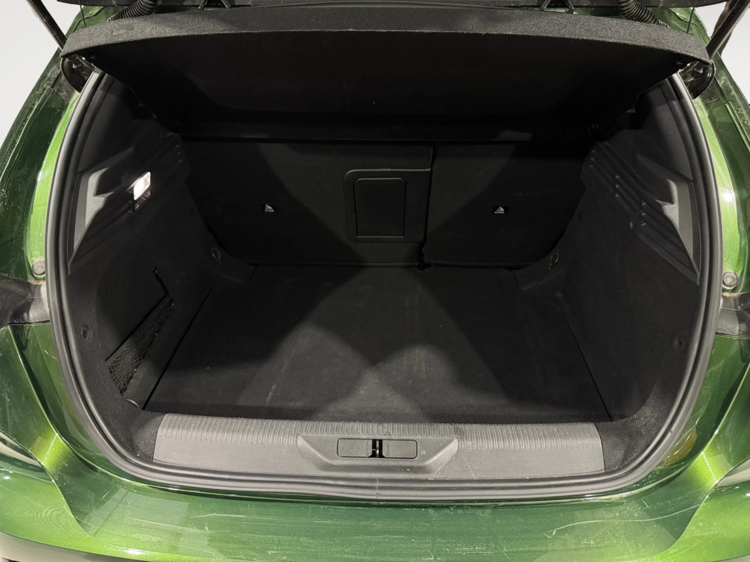 PEUGEOT 308 5P ALLURE PURETECH 130 S&S MAN - Foto 6