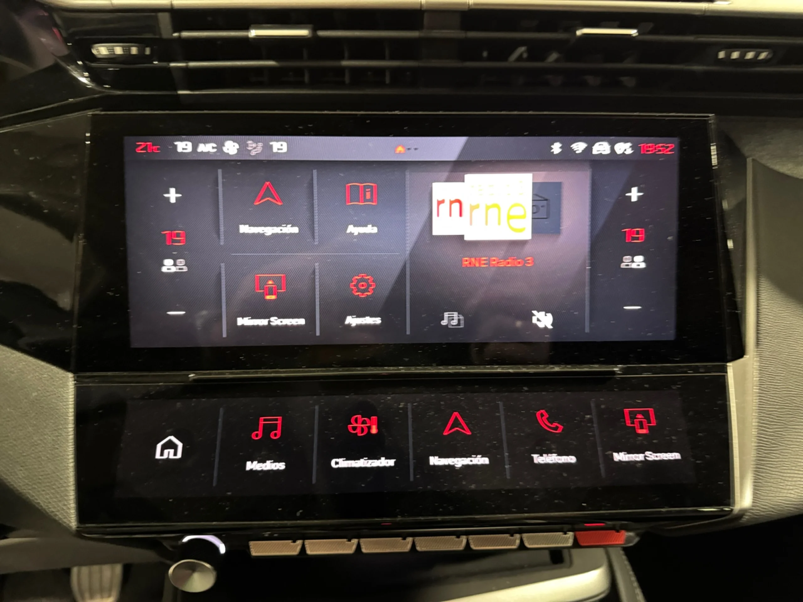 PEUGEOT 308 5P ALLURE PURETECH 130 S&S MAN - Foto 17