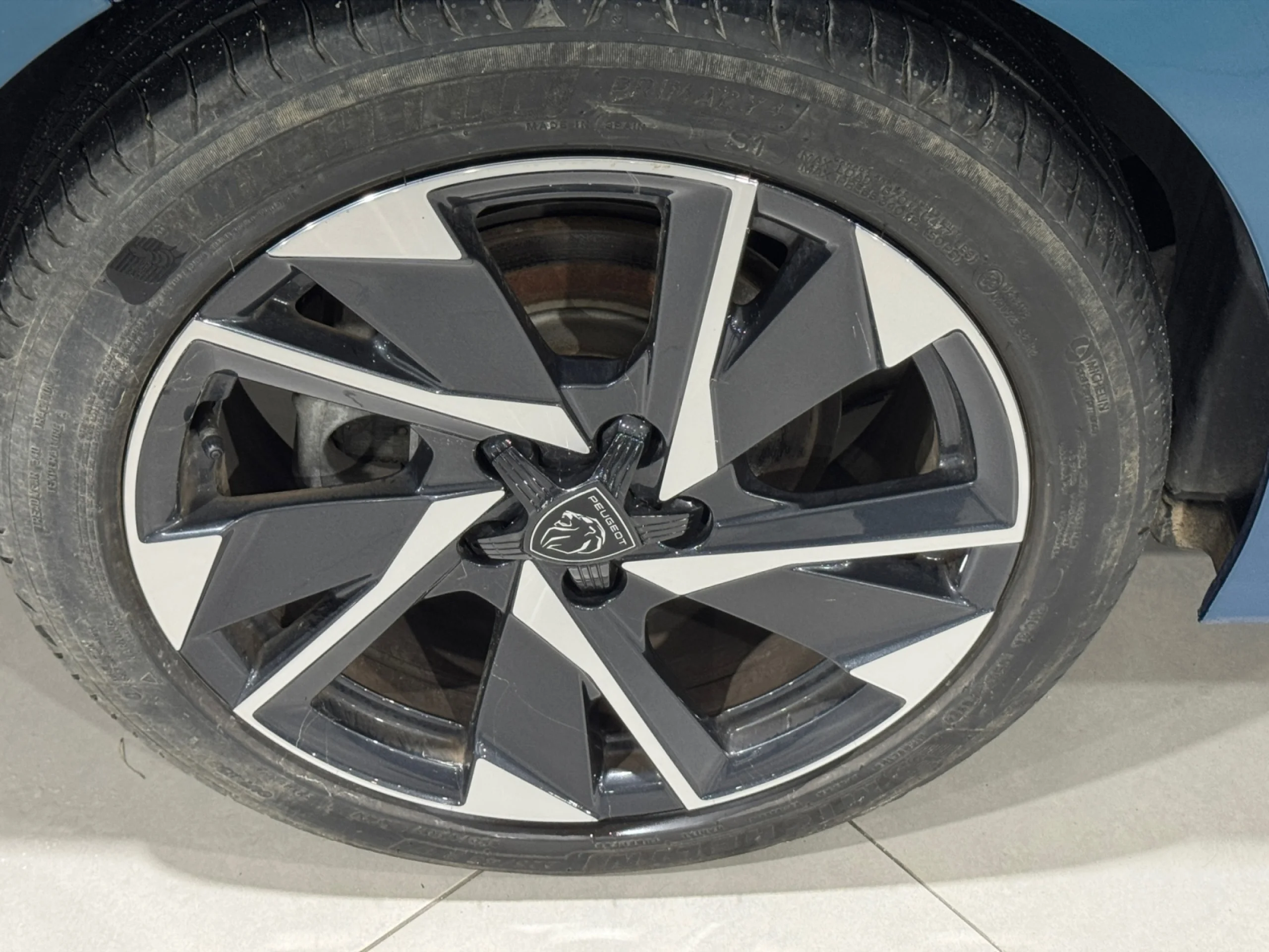 PEUGEOT 308 5P ALLURE PURETECH 130 S&S MAN - Foto 18