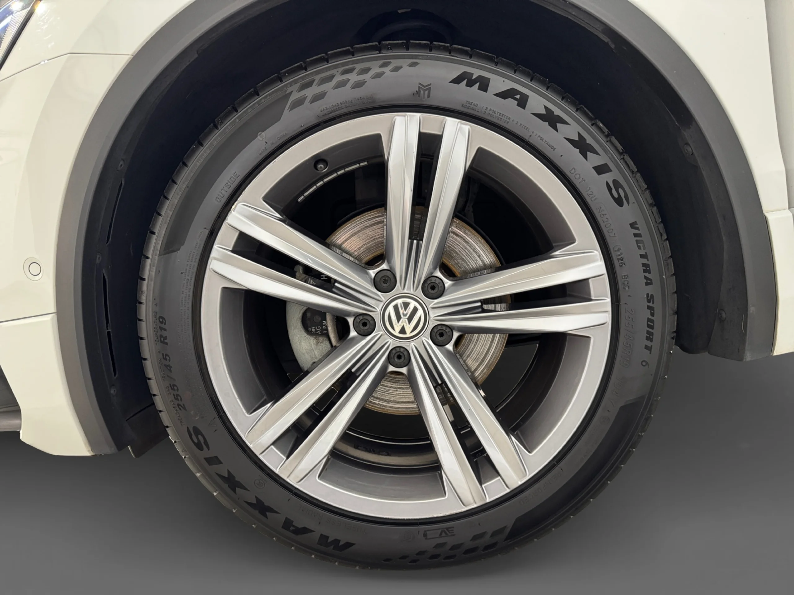 VOLKSWAGEN TIGUAN SPORT 2.0 TDI 110KW (150CV) DSG - Foto 8