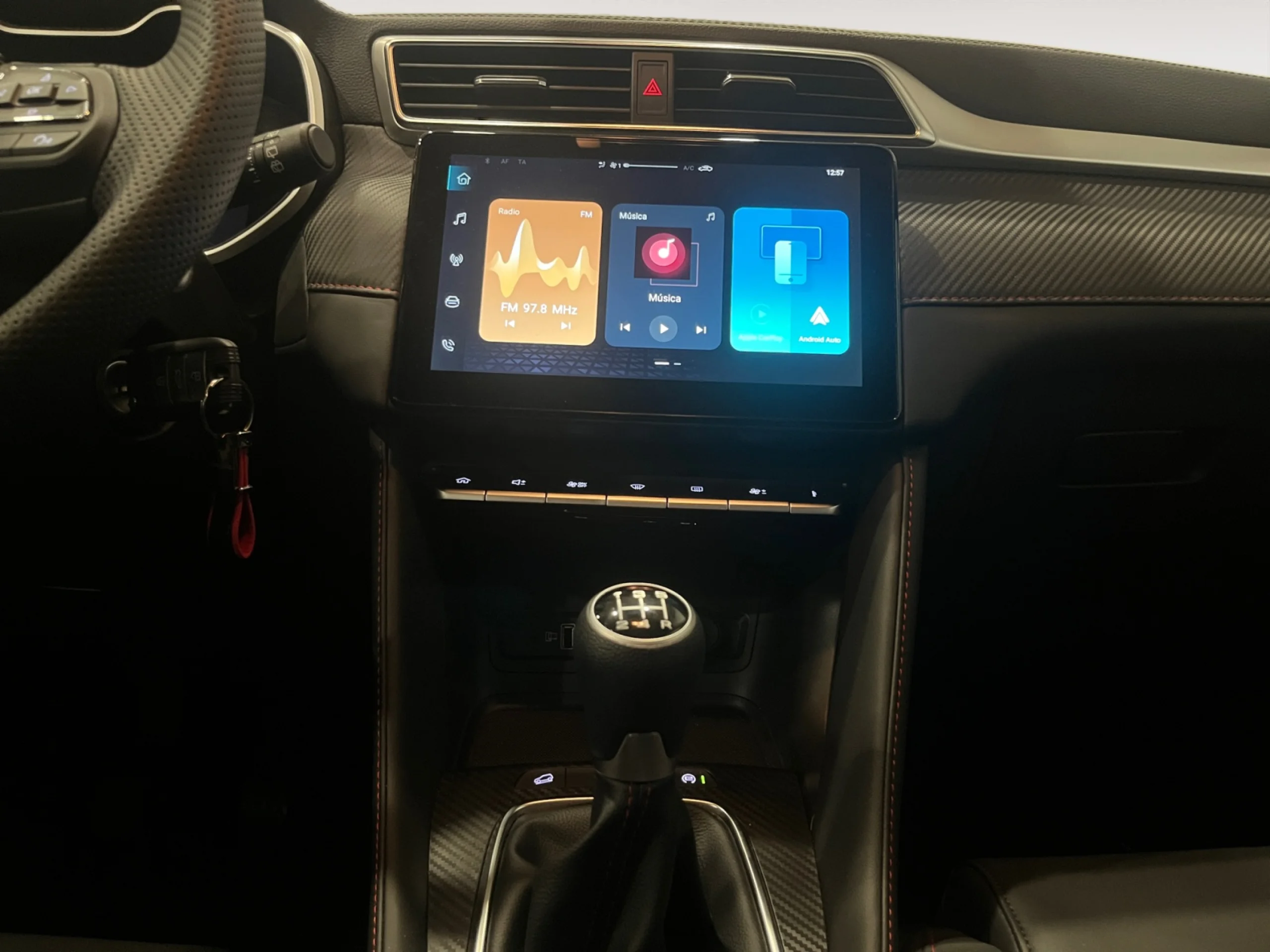 MG Zs 1.5 LUXURY - Foto 11