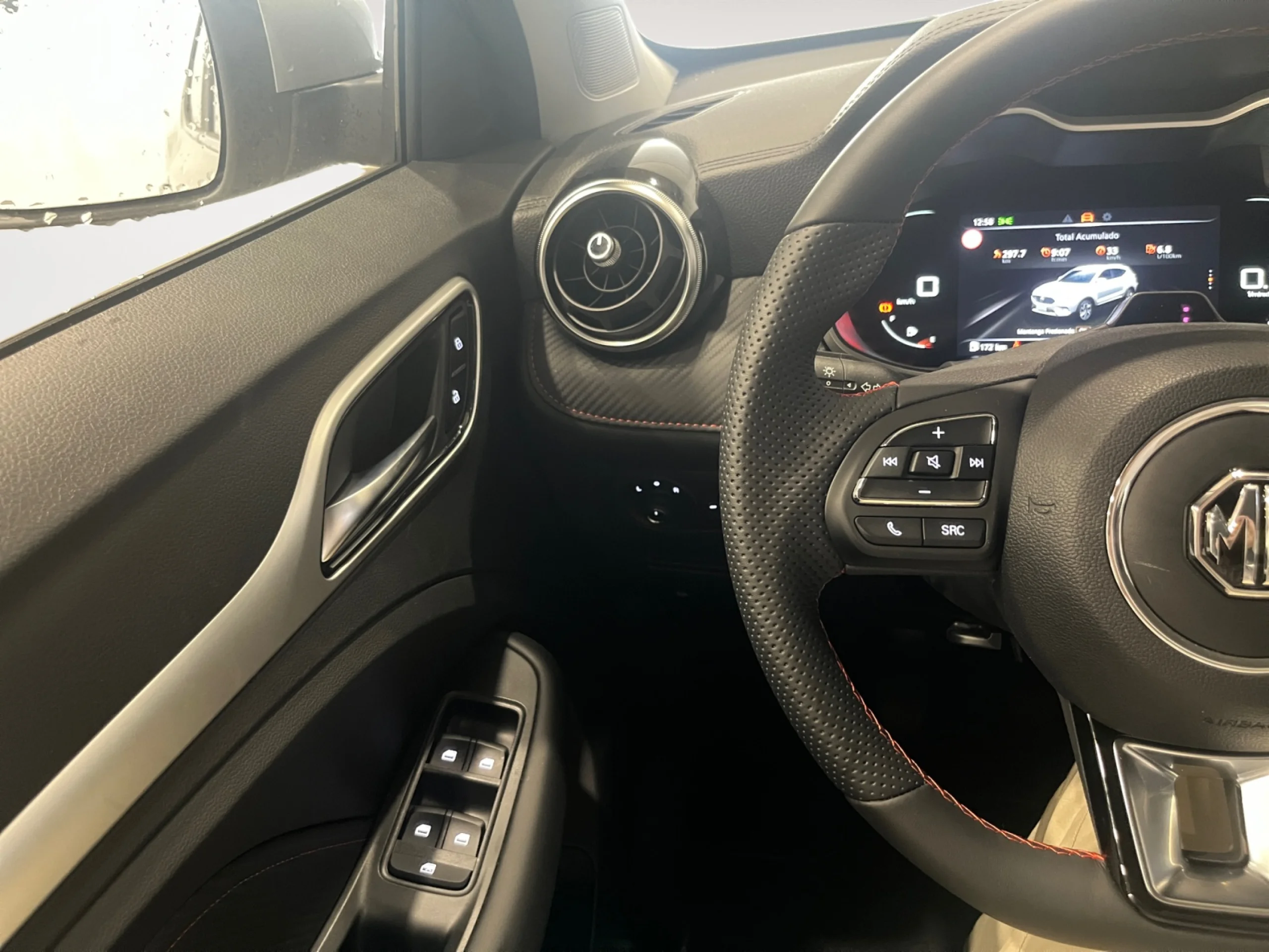 MG Zs 1.5 LUXURY - Foto 12