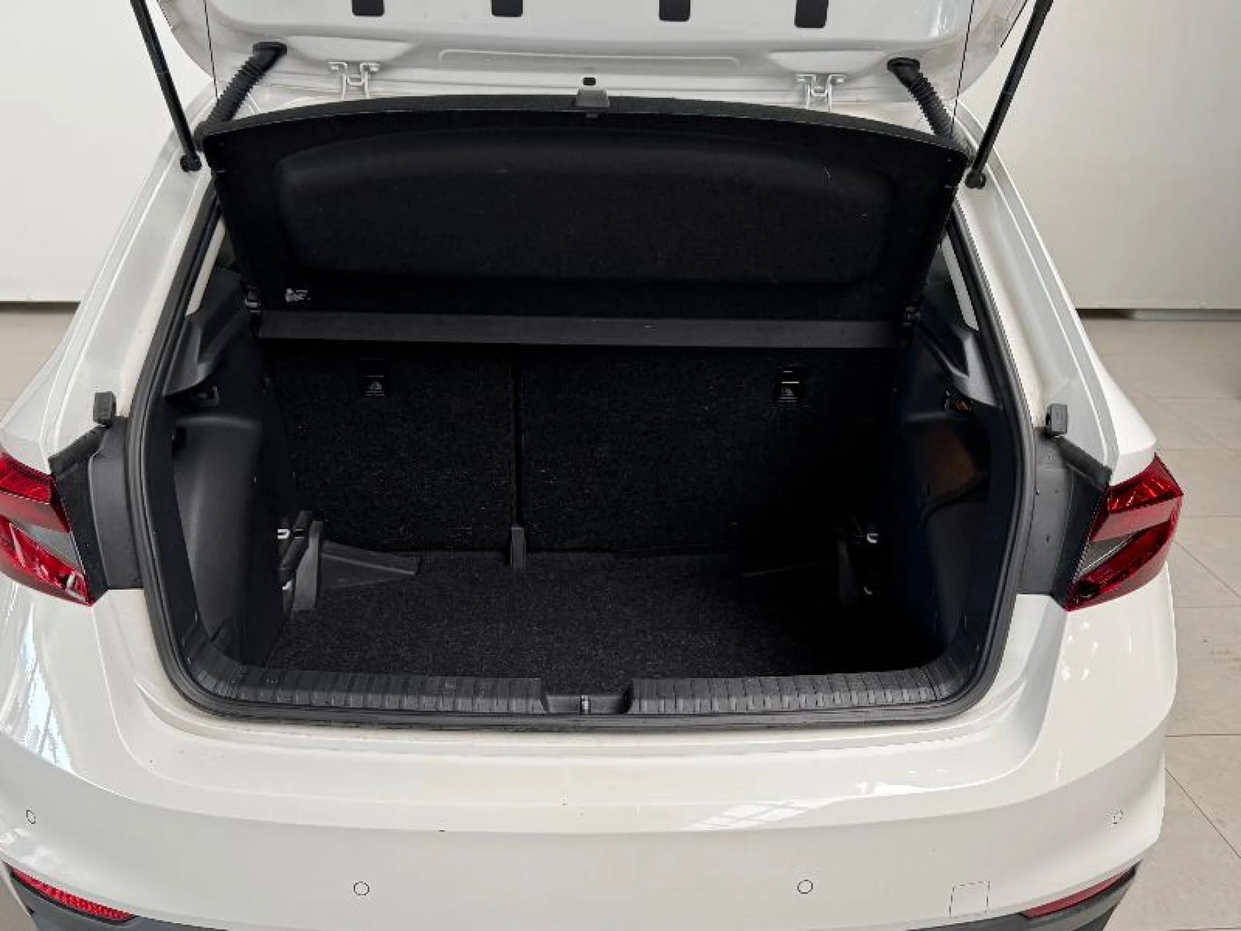 SKODA FABIA 1.0 TSI 70KW (95CV) AMBITION - Foto 6