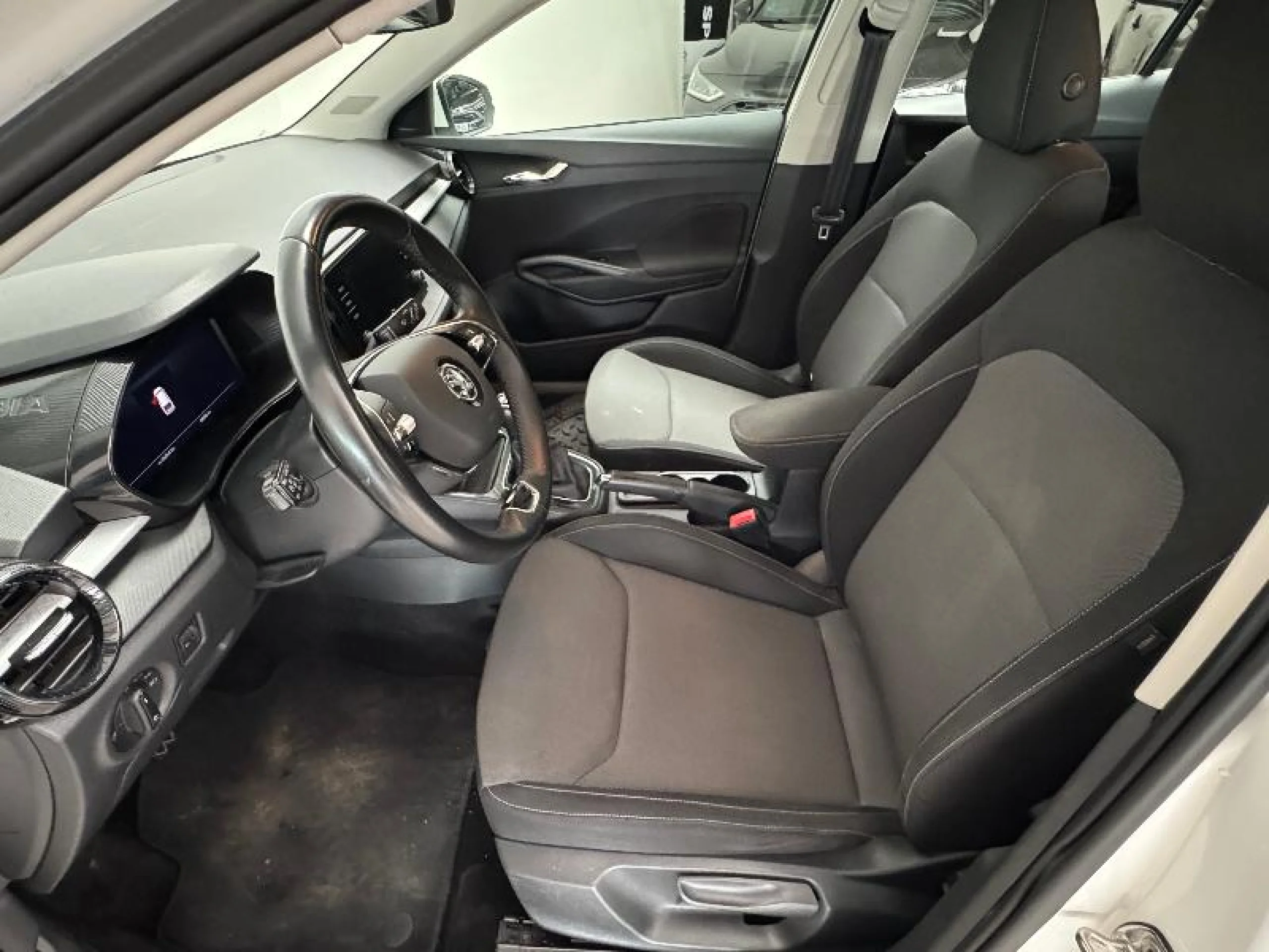 SKODA FABIA 1.0 TSI 70KW (95CV) AMBITION - Foto 9