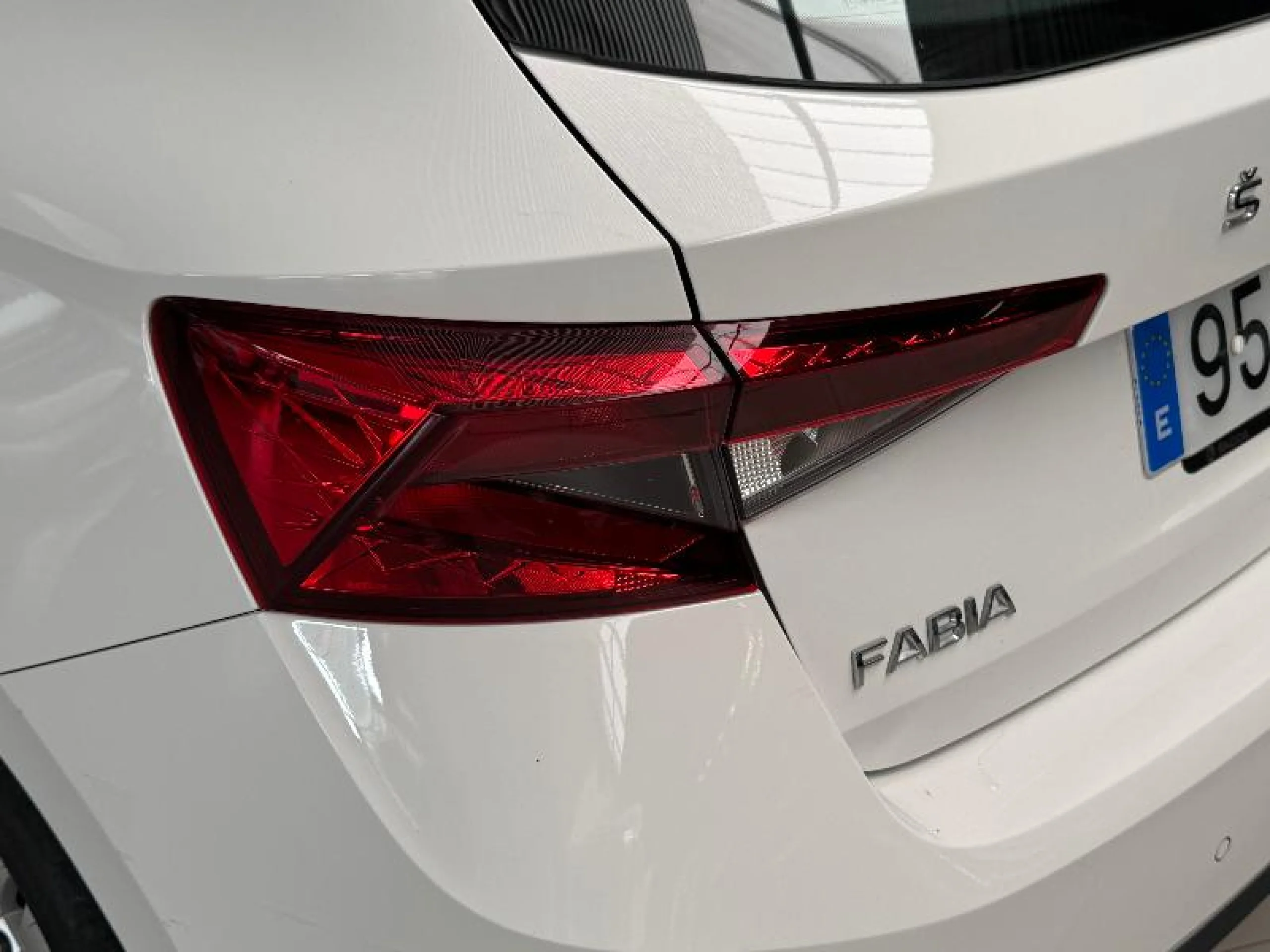 SKODA FABIA 1.0 TSI 70KW (95CV) AMBITION - Foto 21