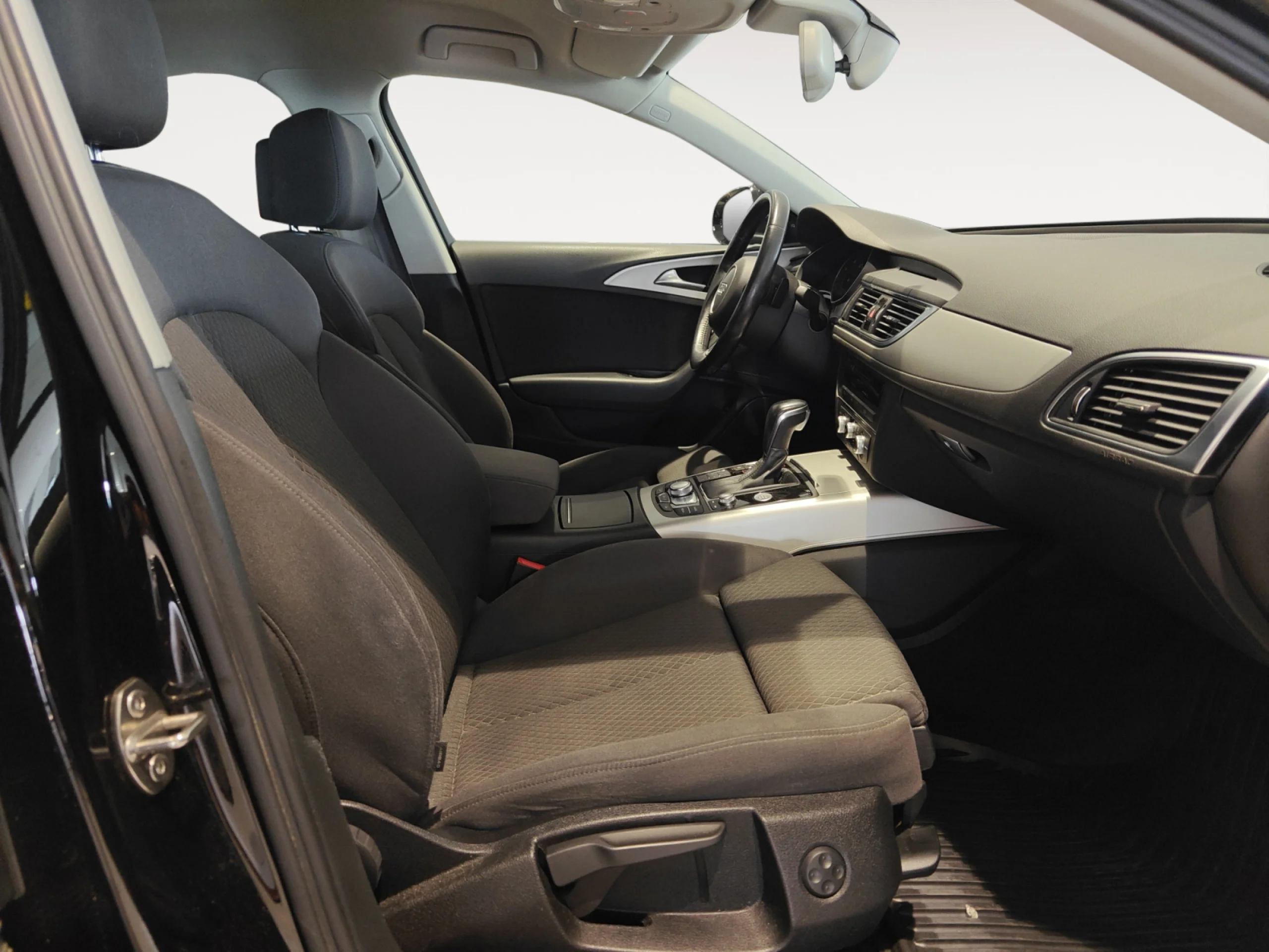 AUDI A6 2.0 TDI 150CV ULTRA S TRONIC S LINE EDIT - Foto 9