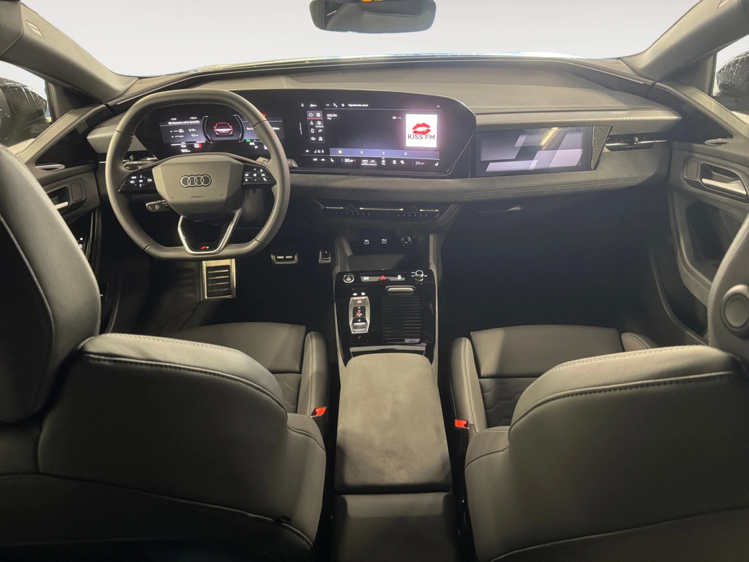 AUDI A6 E TRON SPORTBACK BLACK LINE E TRON QUATTRO - Foto 4