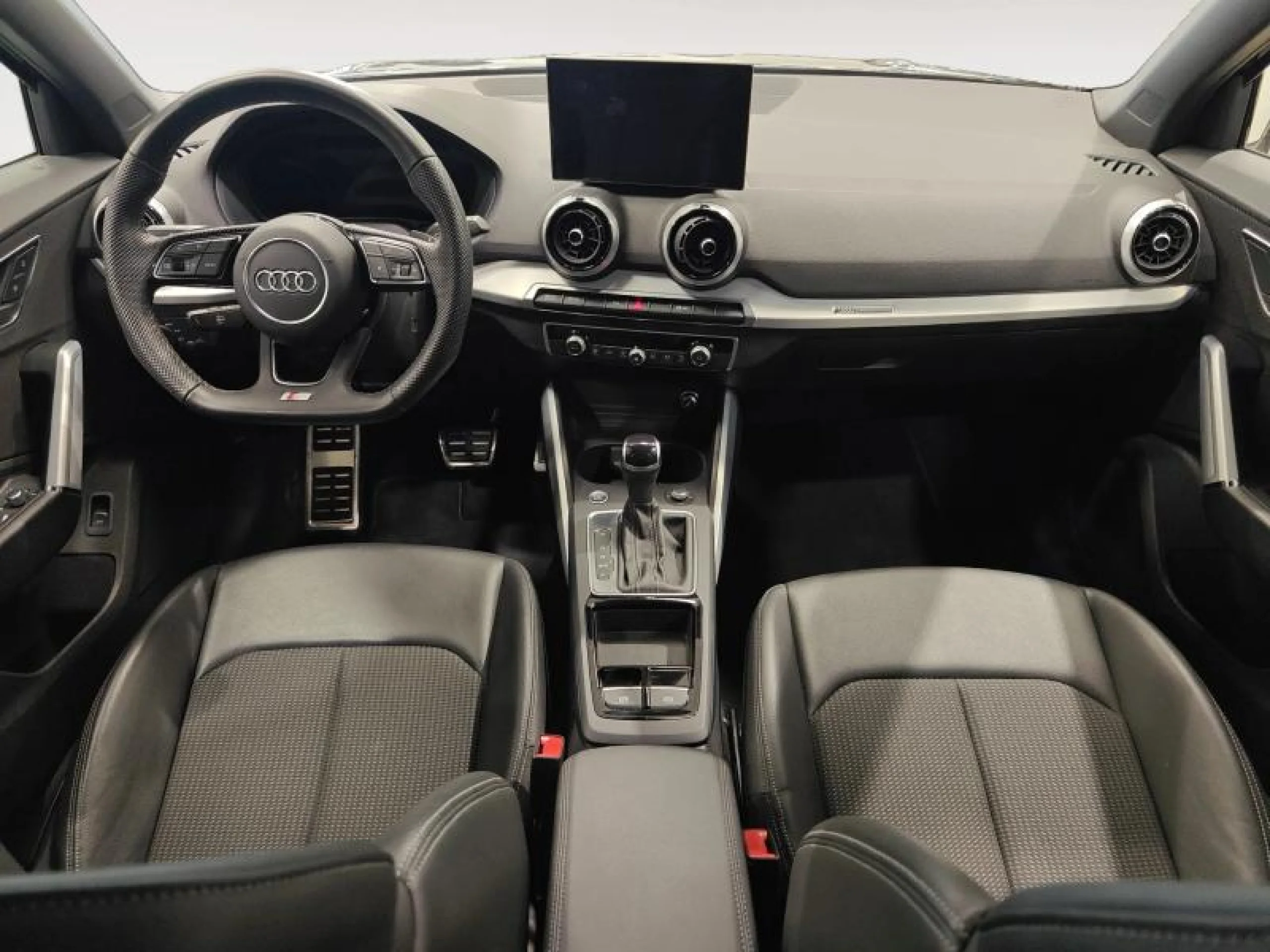 AUDI Q2 ADRENALIN BLACK E 35 TFSI 110KW S TRONIC - Foto 4