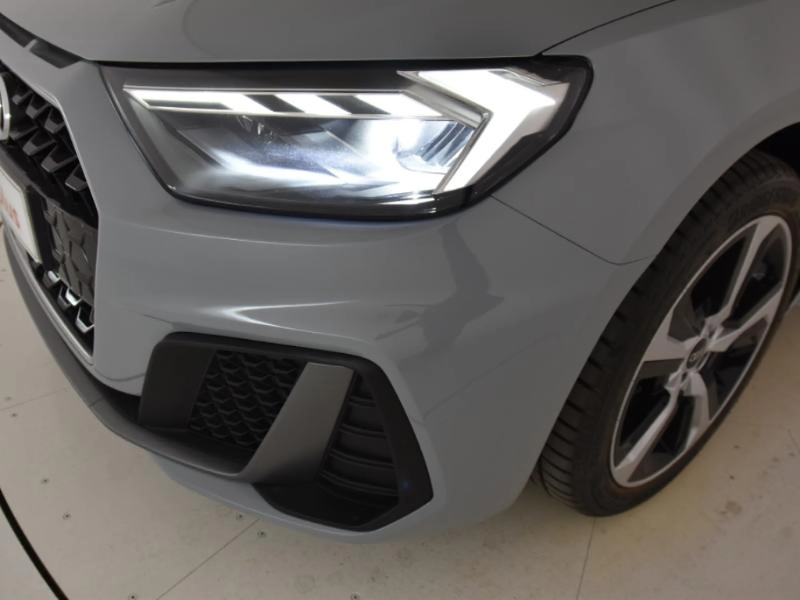 AUDI A1 SPORTBACK ADRENALIN 30 TFSI 81KW (110CV) - Foto 17