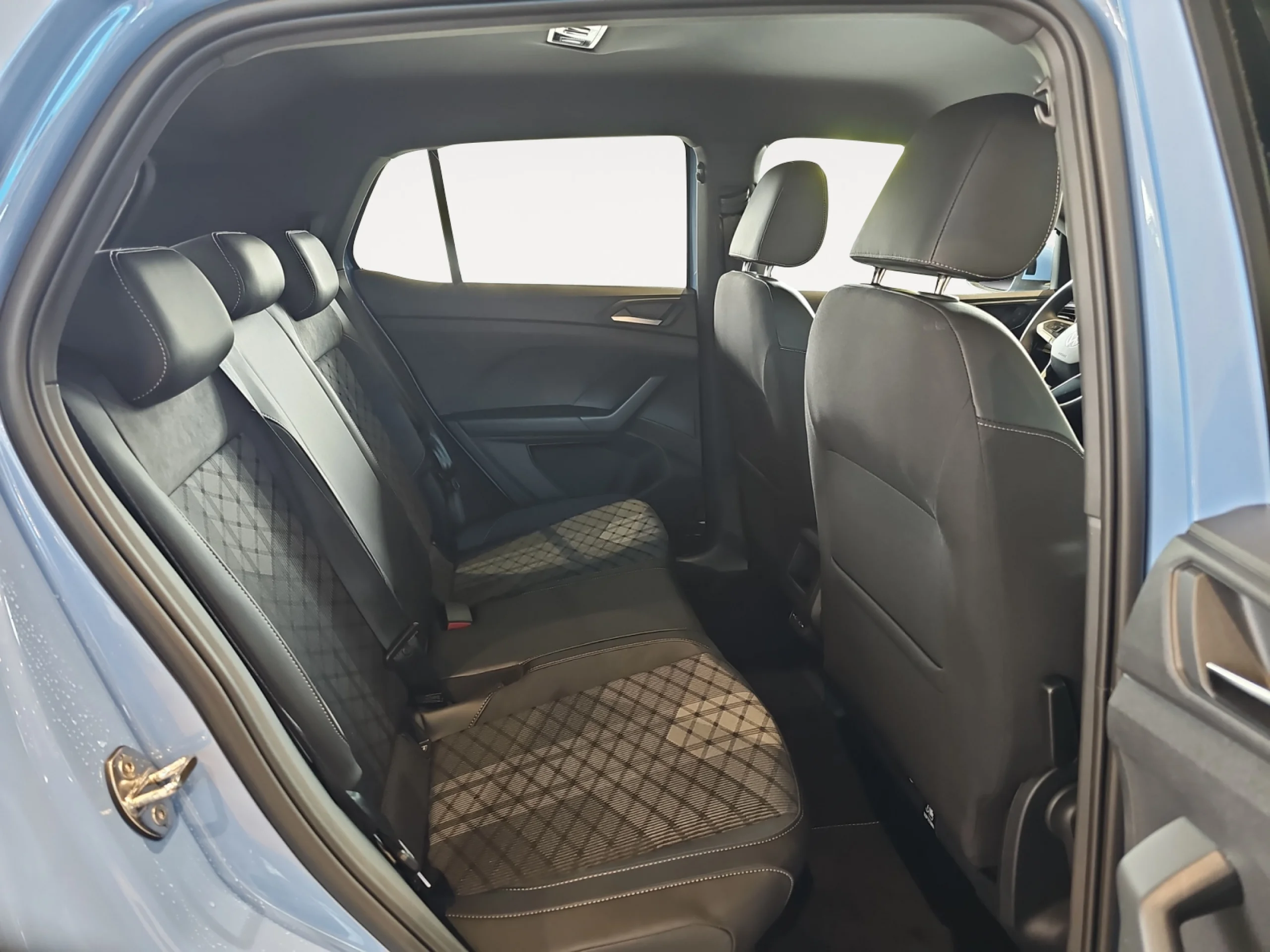 VOLKSWAGEN T CROSS R LINE 1.0 TSI 85KW (115CV) DSG - Foto 6