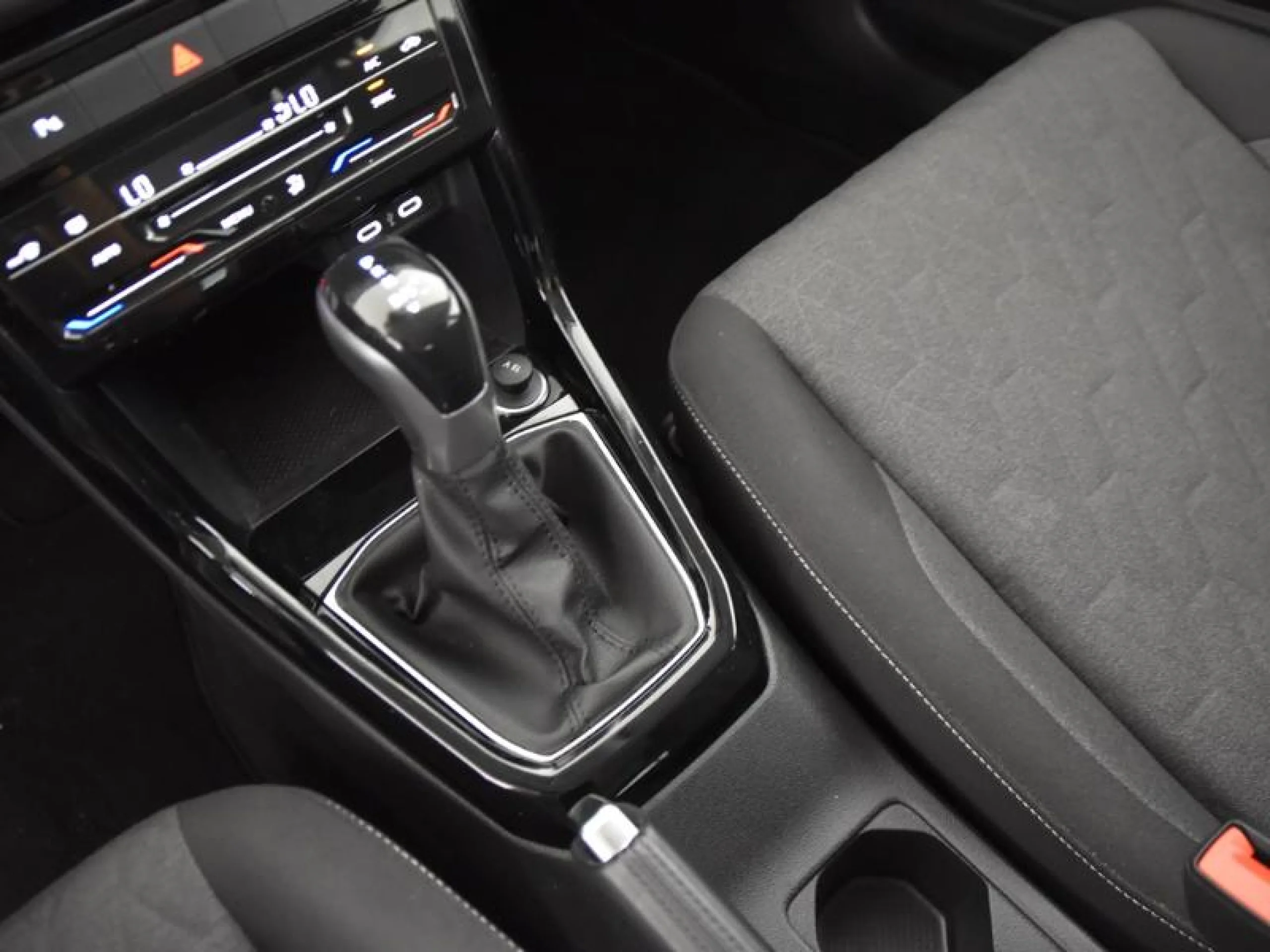 VOLKSWAGEN T CROSS LIFE 1.0 TSI 85KW (115CV) DSG - Foto 10