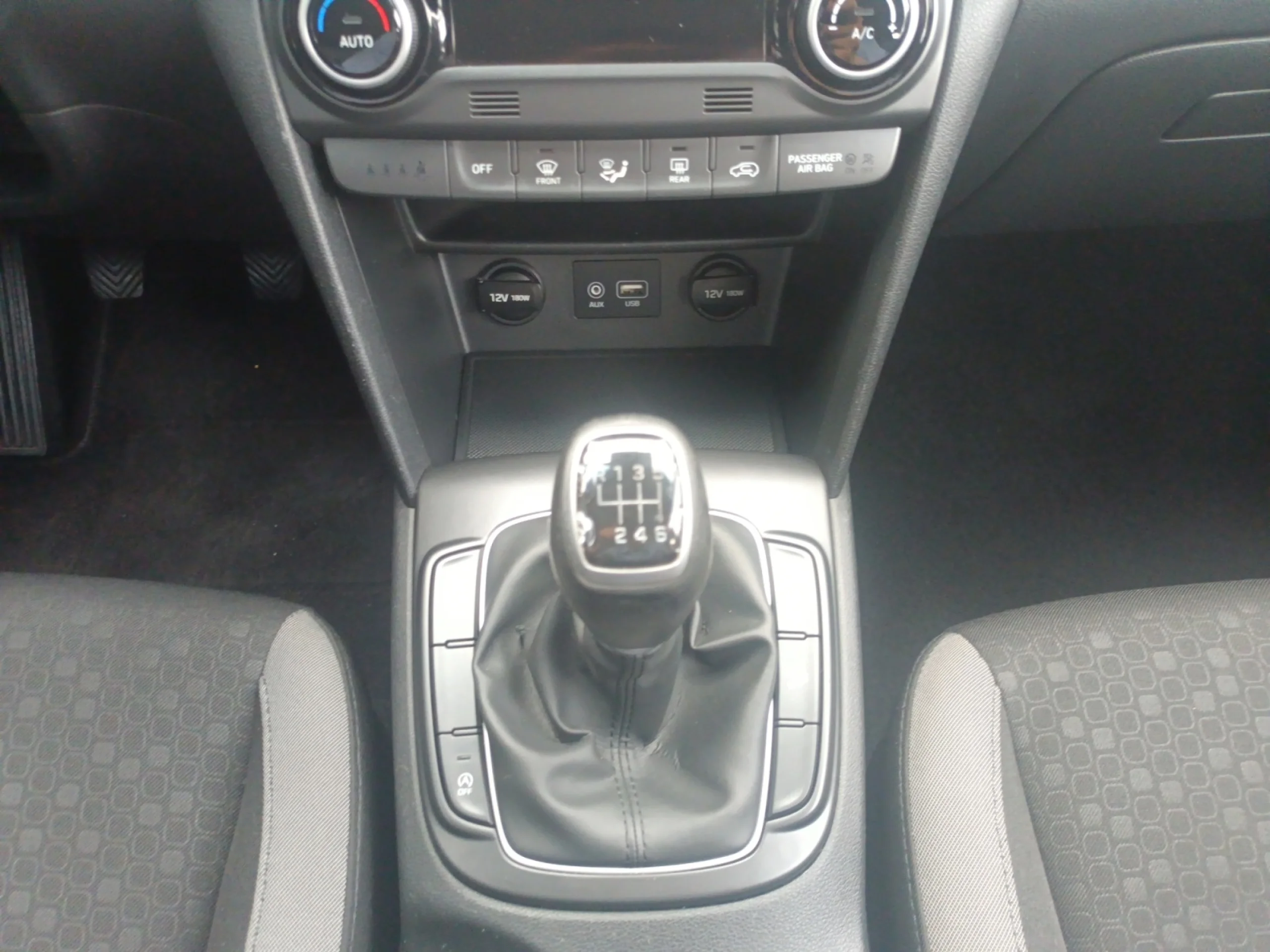 HYUNDAI KONA 1.0 TGDI KLASS 4X2 - Foto 10