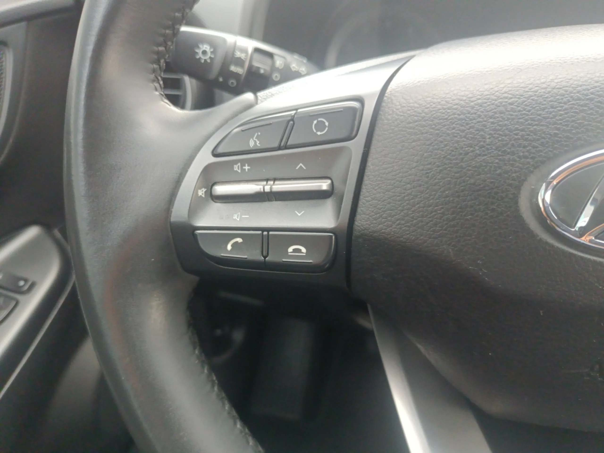 HYUNDAI KONA 1.0 TGDI KLASS 4X2 - Foto 11
