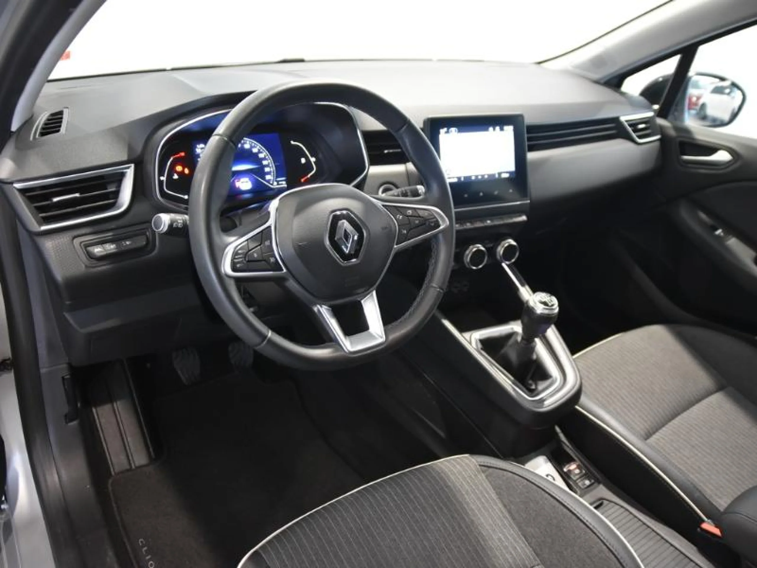 RENAULT CLIO ZEN TCE 67 KW (91CV) - Foto 9