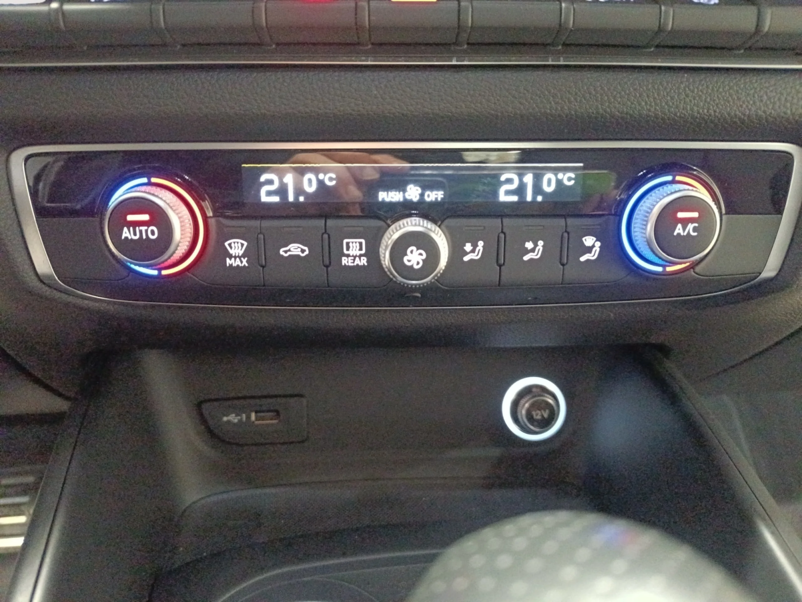 AUDI A3 S LINE 35 TFSI 110KW S TRONIC SPORTBACK - Foto 18