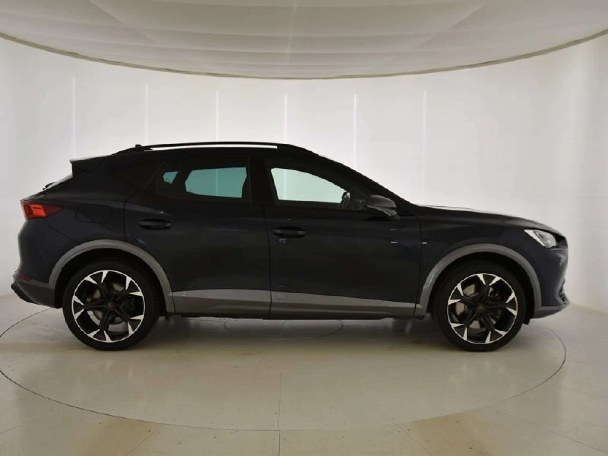 CUPRA FORMENTOR 1.4 E HYBRID 180KW (245 CV) VZ DSG - Foto 3