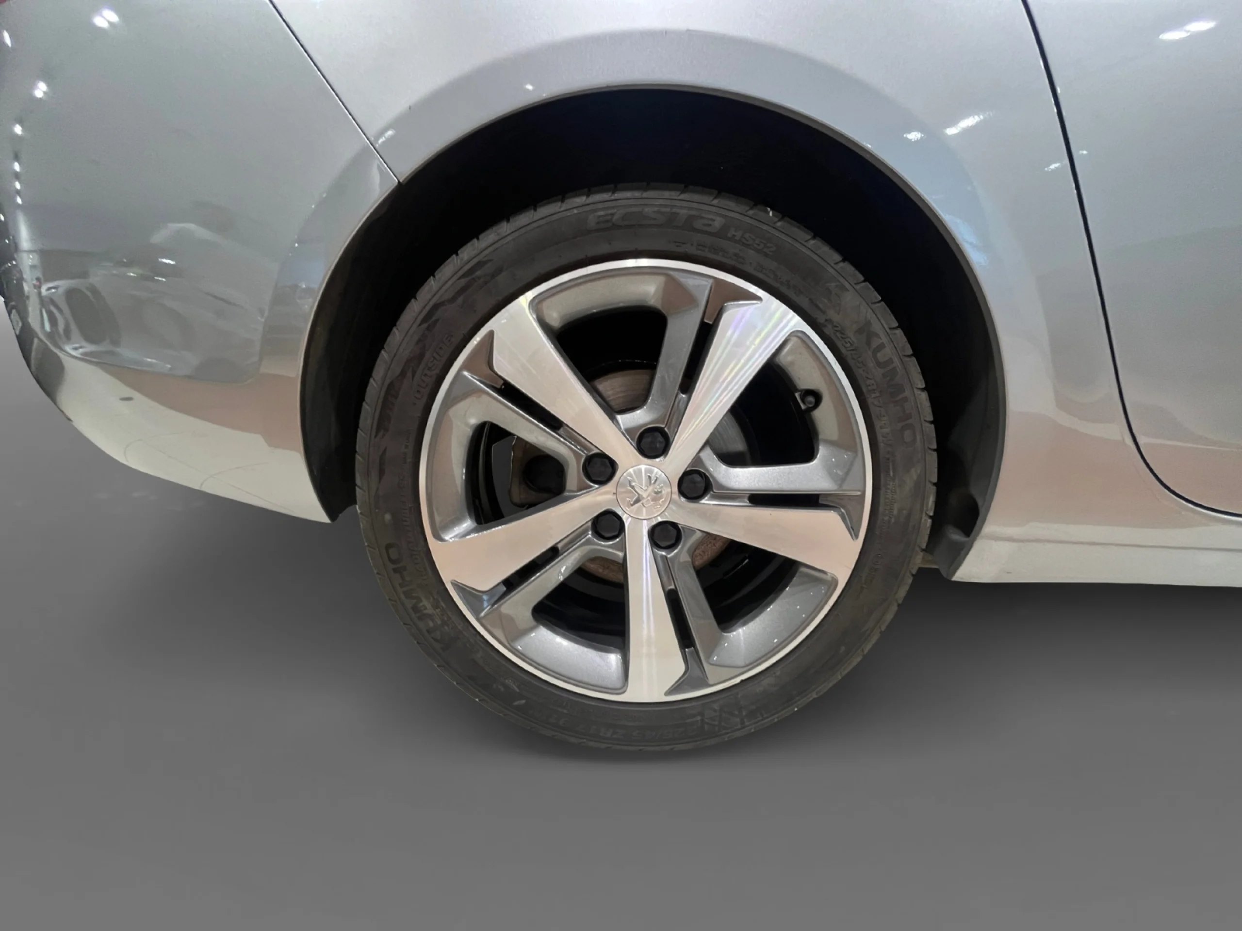 PEUGEOT 308 SW ALLURE 1.2 PURETECH 96KW (130CV) - Foto 9