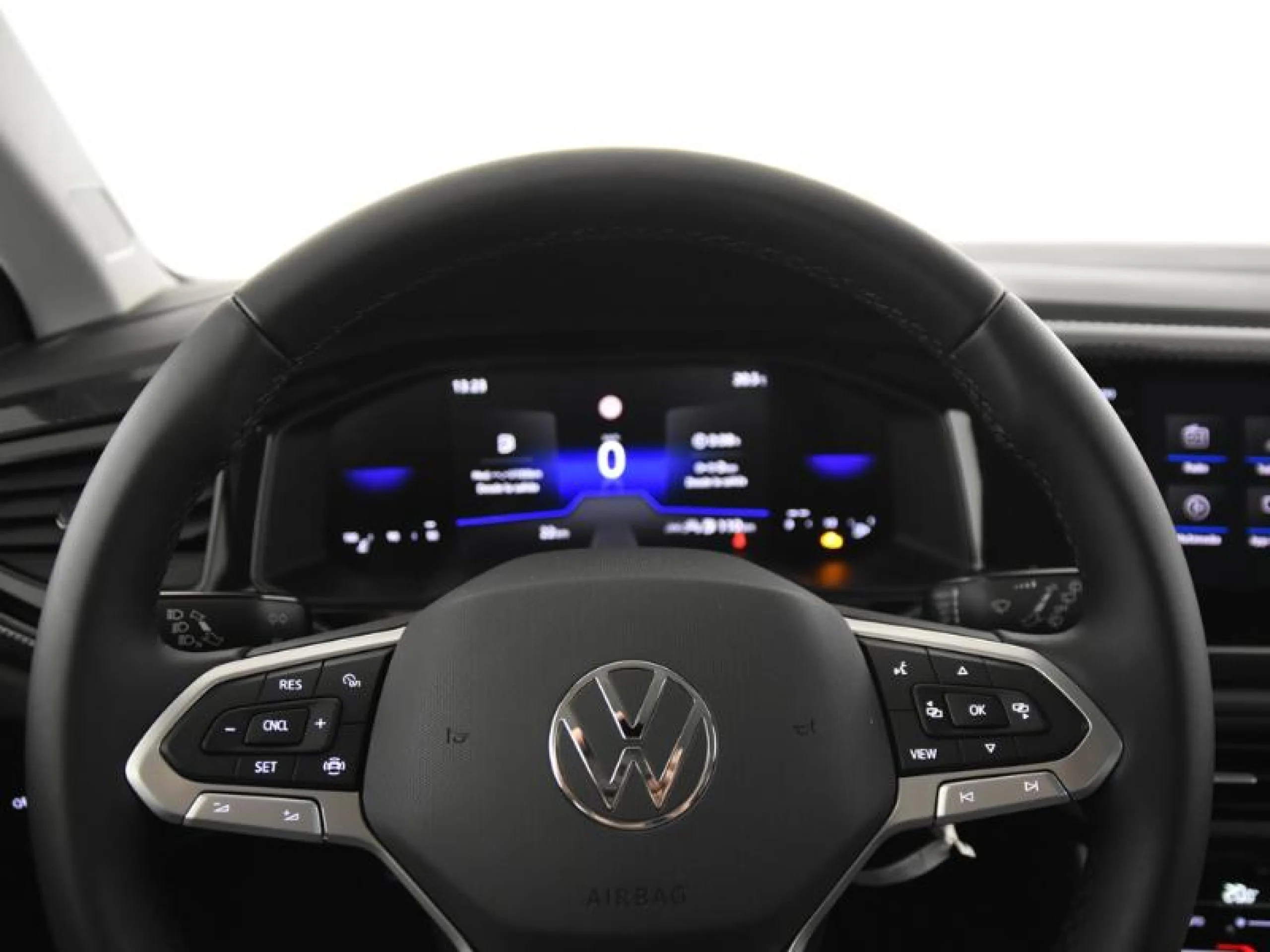 VOLKSWAGEN POLO POLO MÁS 1.0 TSI 70 KW (95 CV)  5 VEL. - Foto 15