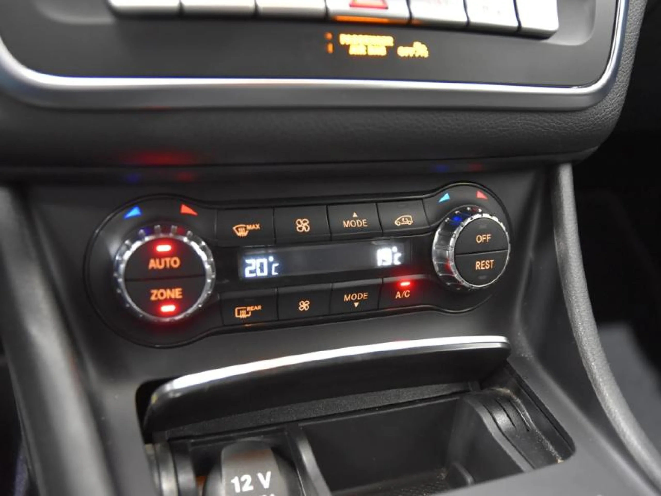 MERCEDES-BENZ Clase gla GLA 200 D - Foto 12