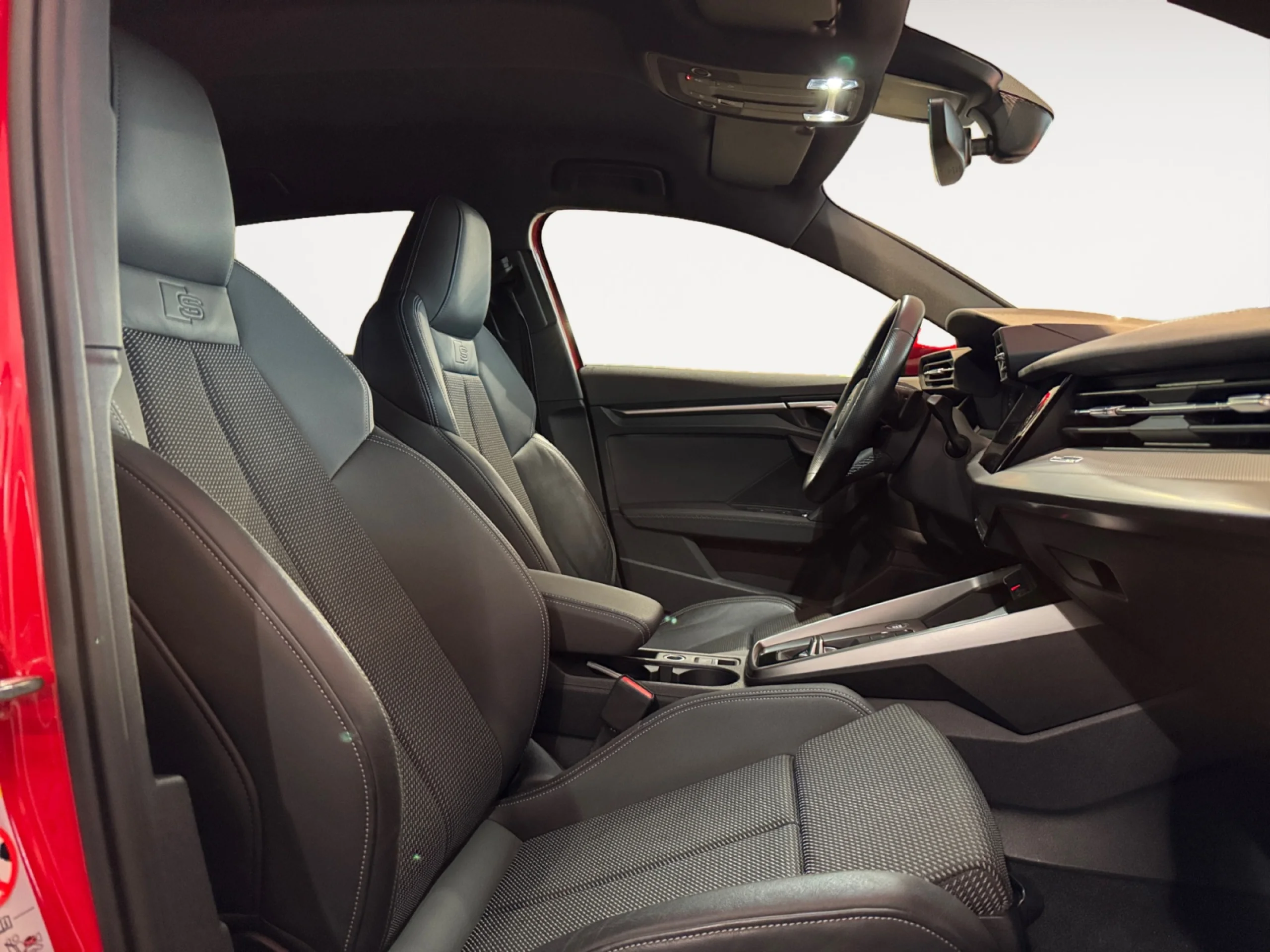 AUDI A3 SPORTBACK GENUINE ED 35 TDI 110KW S TRON - Foto 5