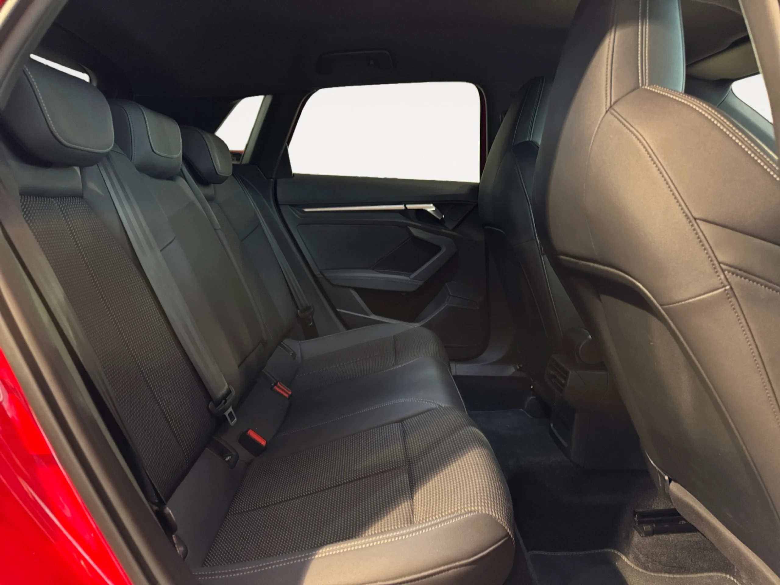 AUDI A3 SPORTBACK GENUINE ED 35 TDI 110KW S TRON - Foto 6