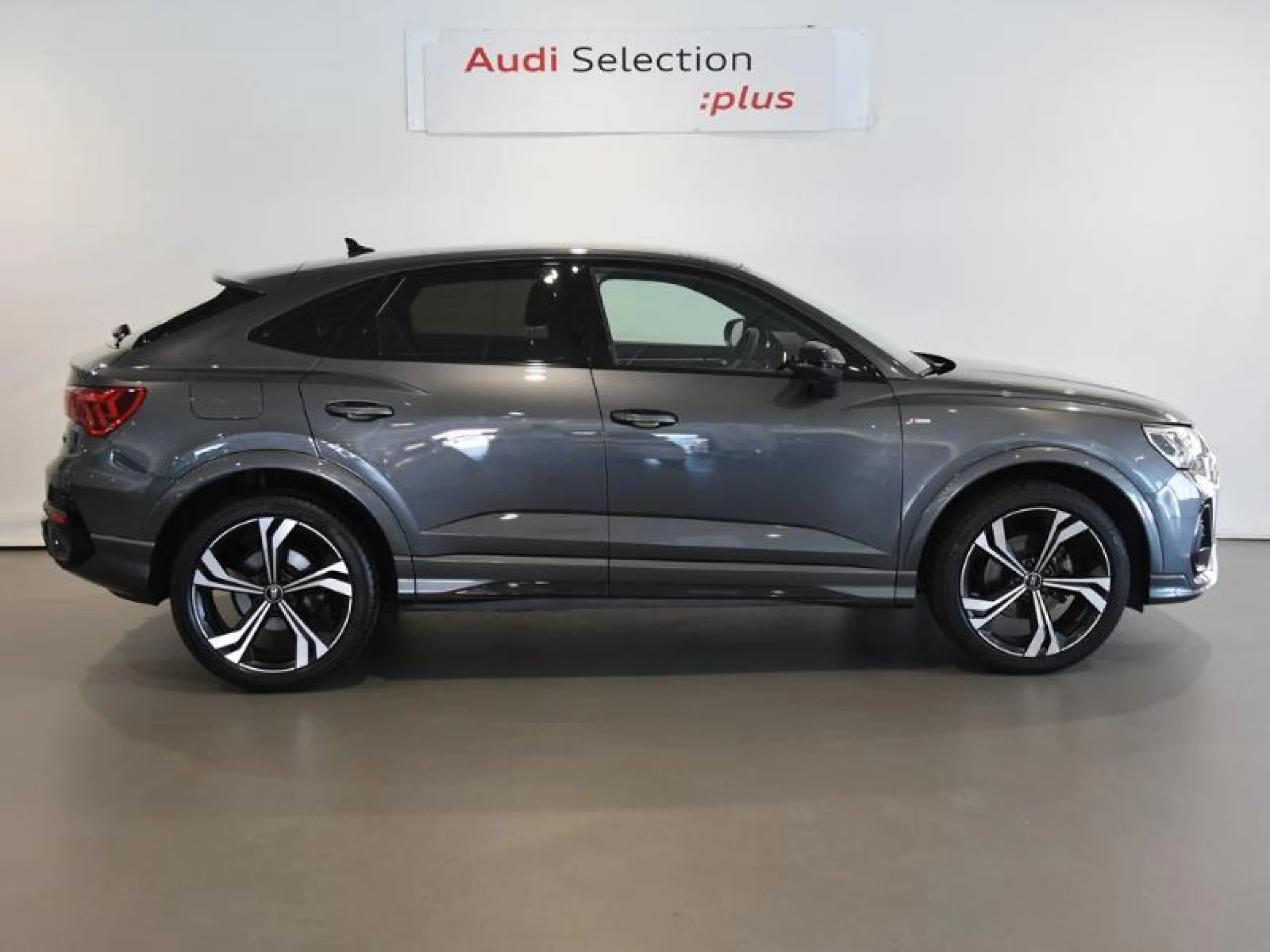 AUDI Q3 SPORTBACK BLACK LINE 35 TDI 110KW (150CV) S TRONIC - Foto 3