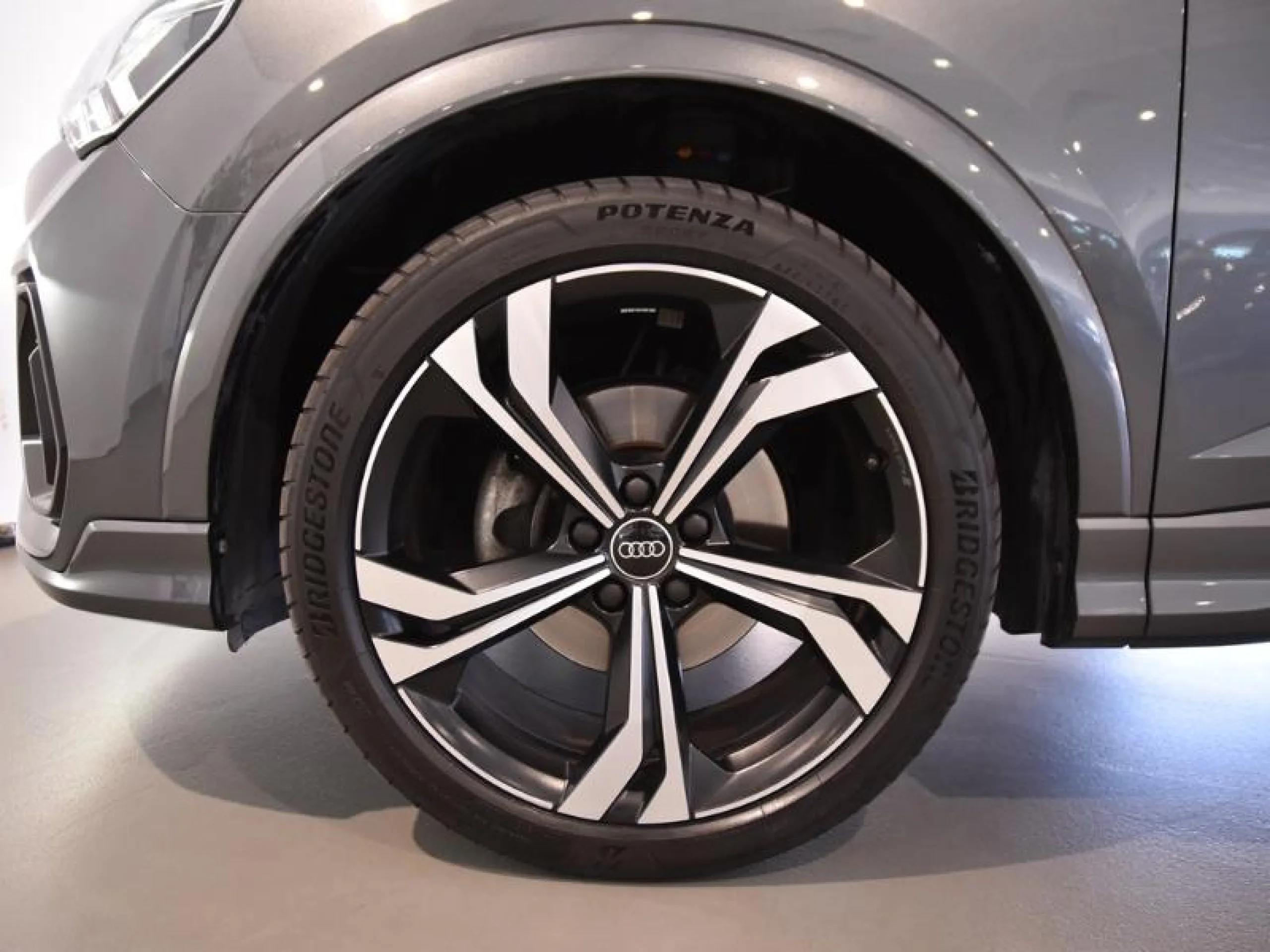 AUDI Q3 SPORTBACK BLACK LINE 35 TDI 110KW (150CV) S TRONIC - Foto 8