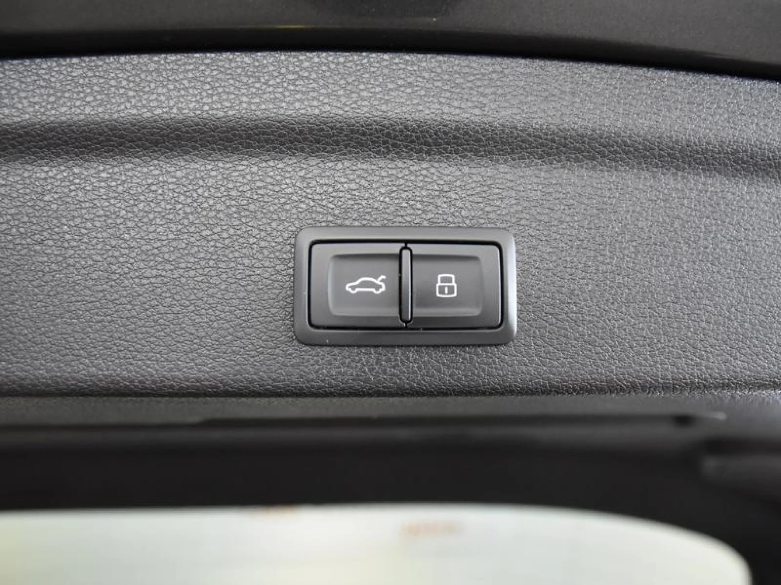 AUDI Q3 SPORTBACK BLACK LINE 35 TDI 110KW (150CV) S TRONIC - Foto 9