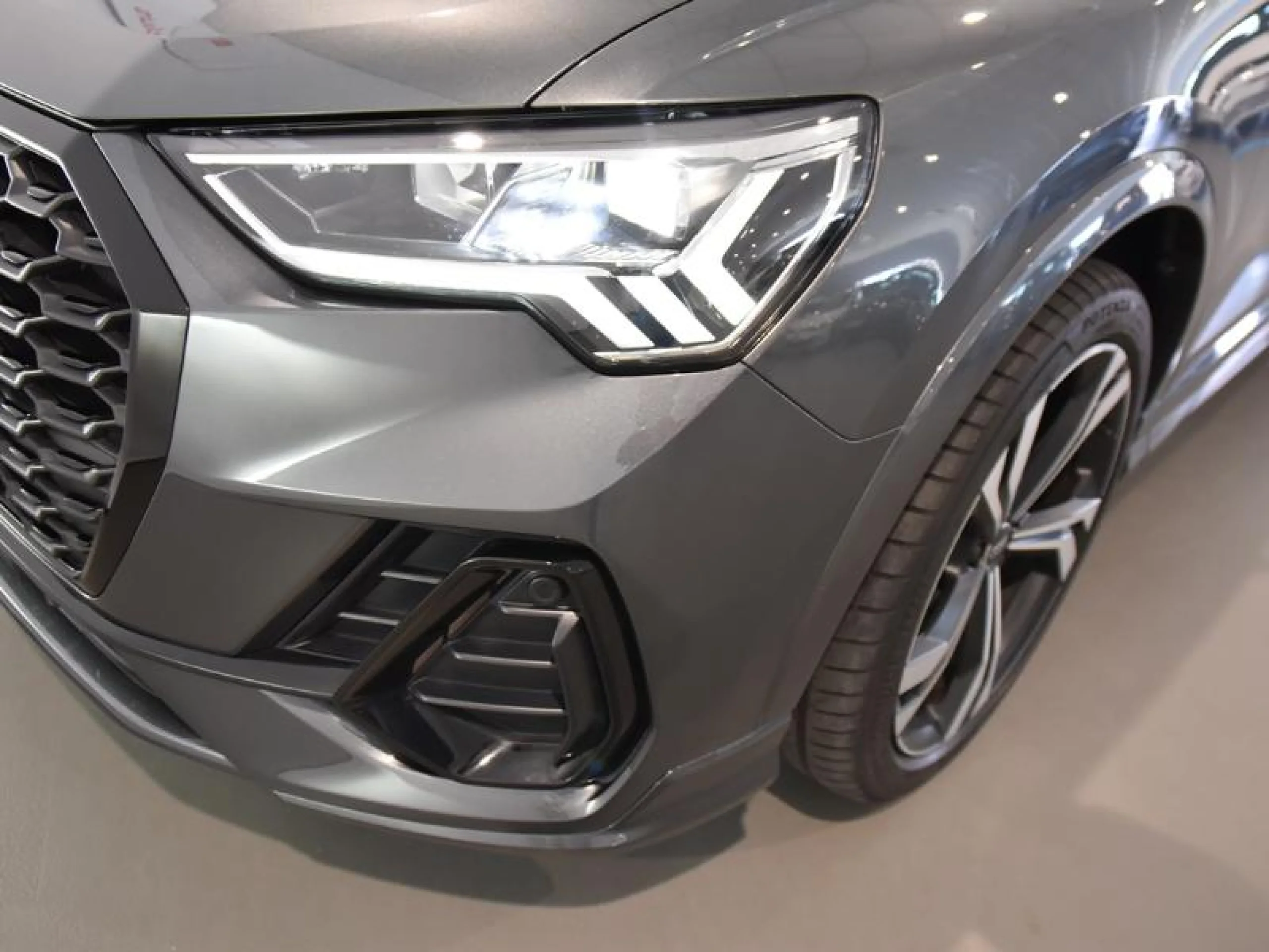 AUDI Q3 SPORTBACK BLACK LINE 35 TDI 110KW (150CV) S TRONIC - Foto 20