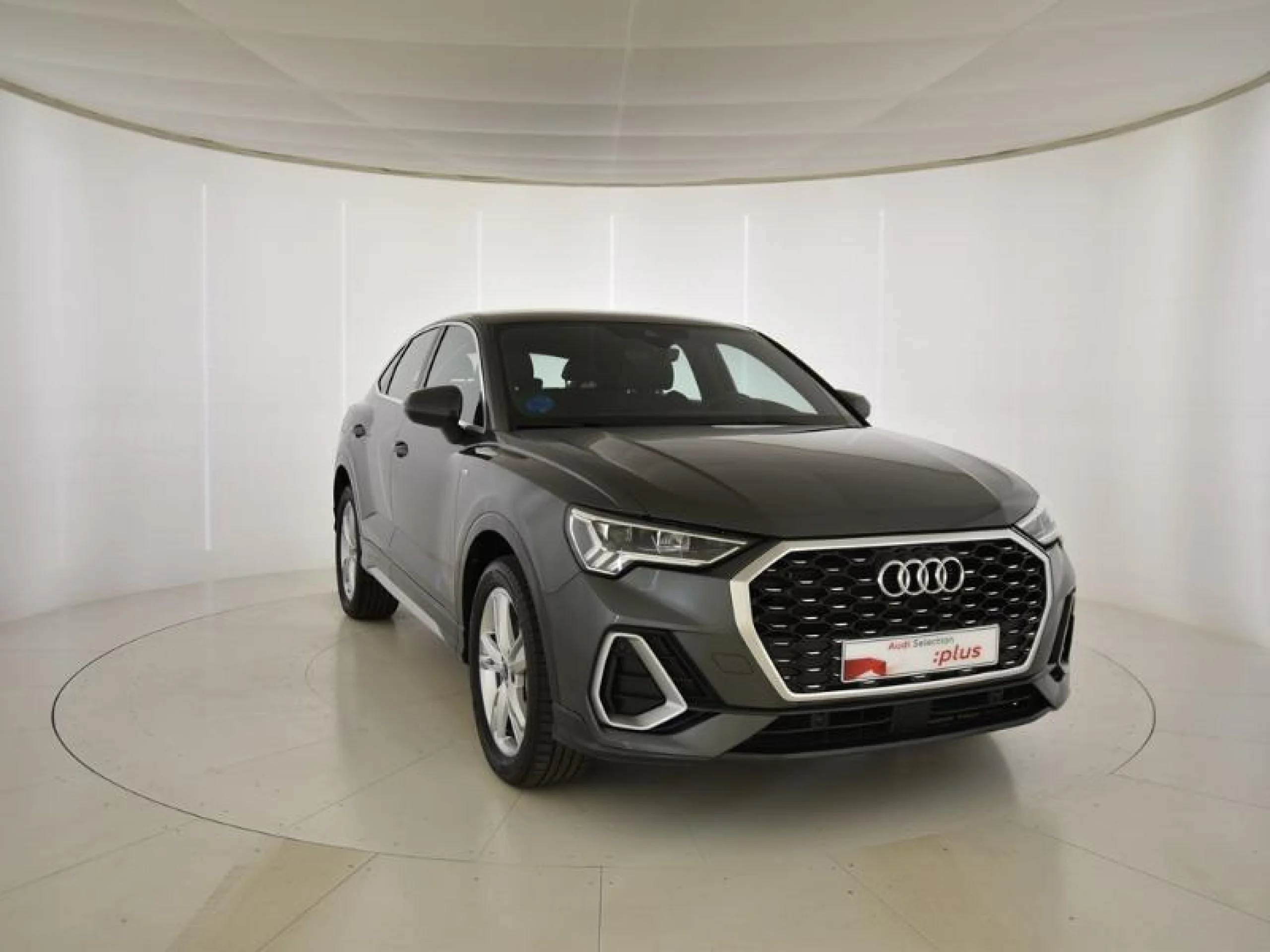 AUDI Q3 45 TFSI E 180KW S TRONIC S LINE - Foto 1
