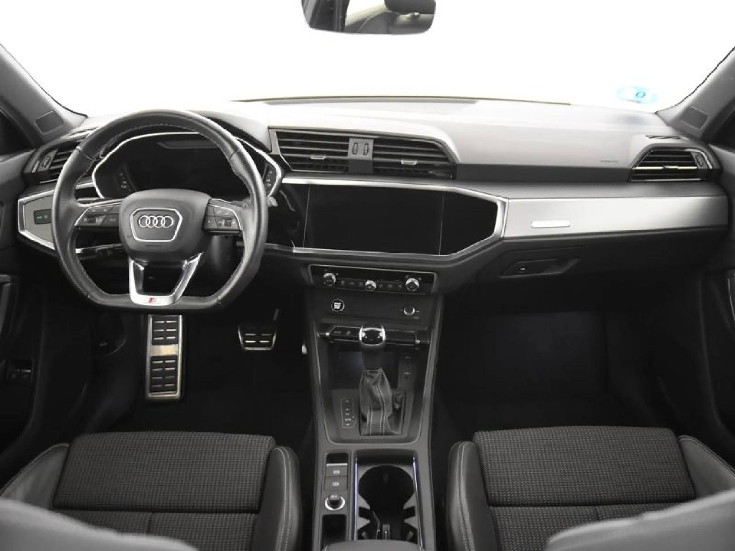 AUDI Q3 45 TFSI E 180KW S TRONIC S LINE - Foto 4