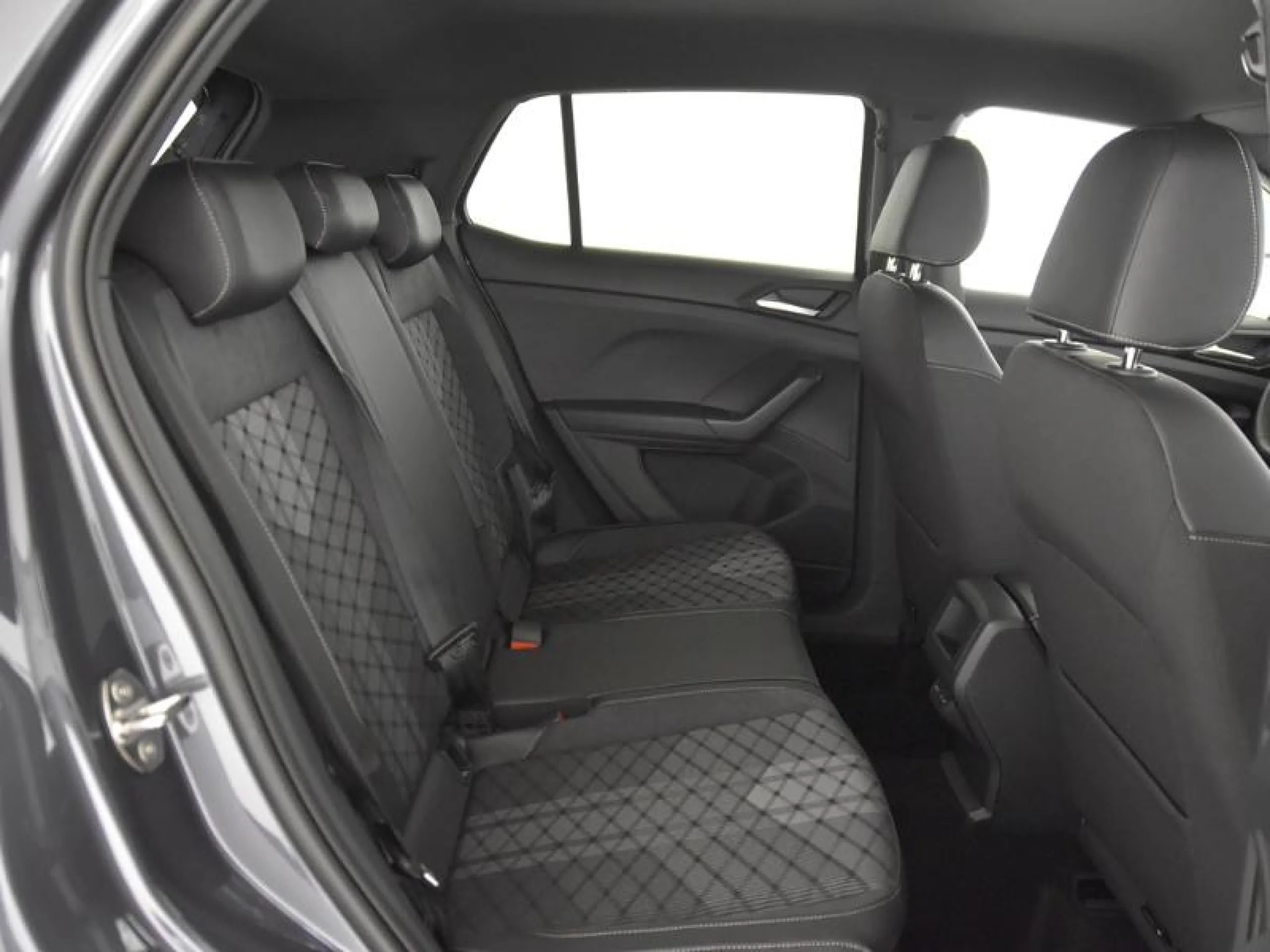 VOLKSWAGEN T CROSS R LINE 1.0 TSI 85KW (115CV) - Foto 6