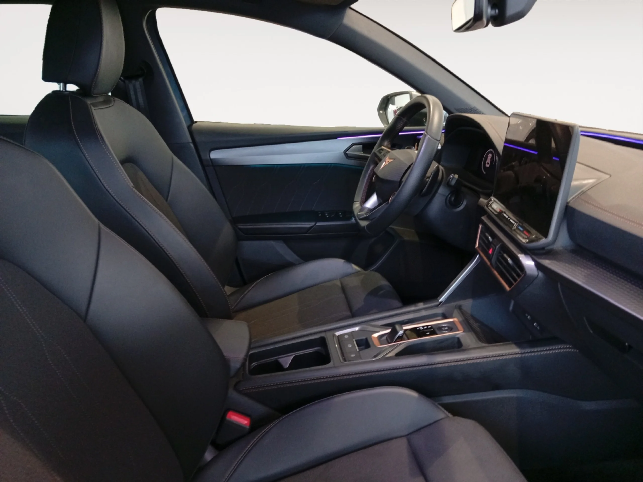 CUPRA LEON 1.5 ETSI 110KW (150CV) DSG - Foto 5