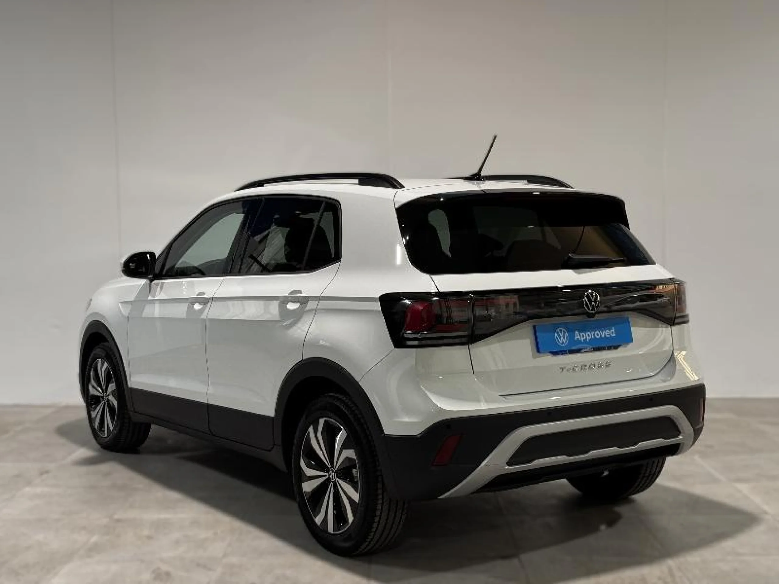 VOLKSWAGEN T CROSS T CROSS MÁS 1.0 TSI 115CV DSG 7VEL - Foto 2